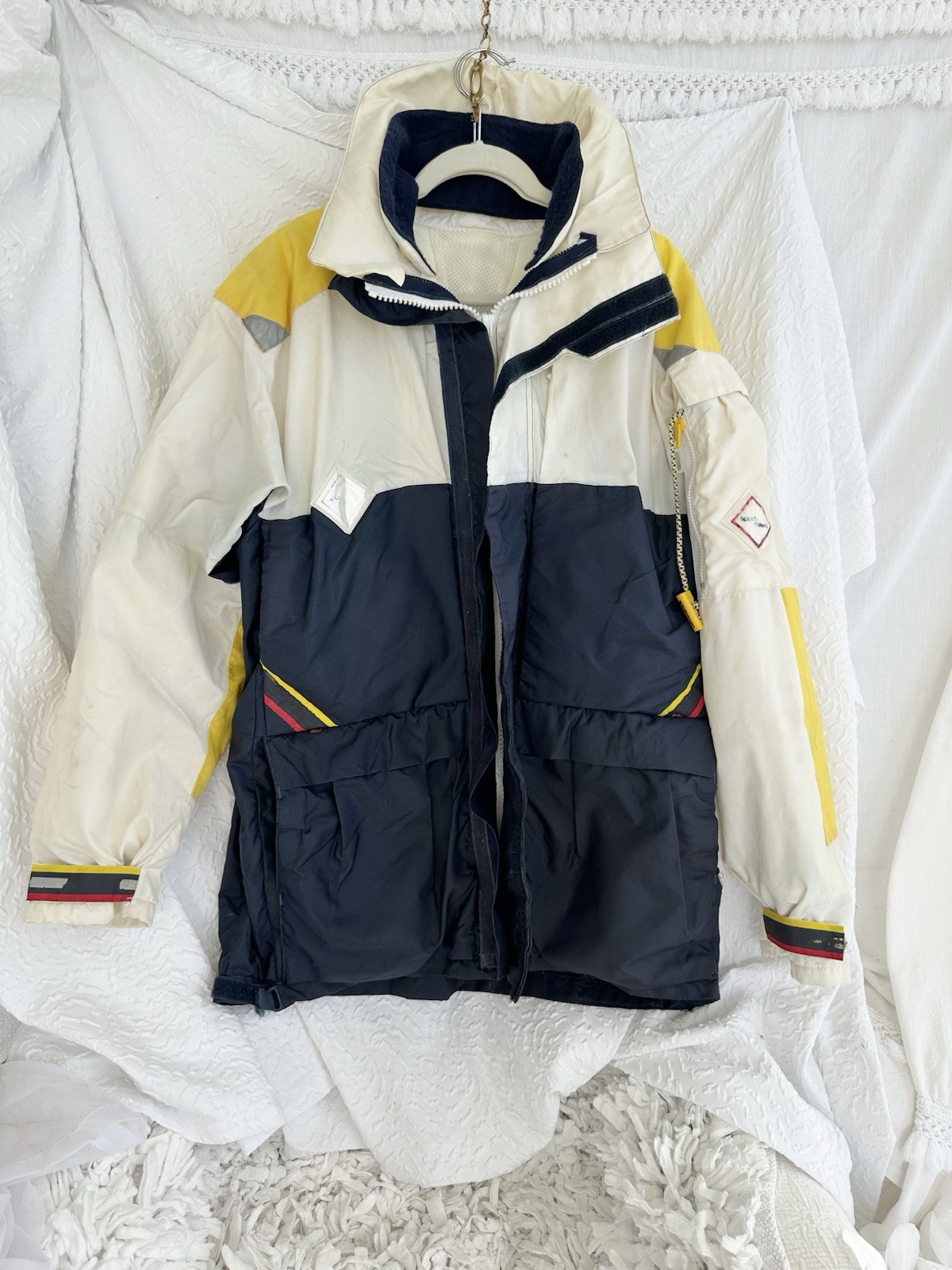 VTG 90s Men’s SAILING Jacket Medium White Blue Yellow WATERPROOF Made In ENGLAND