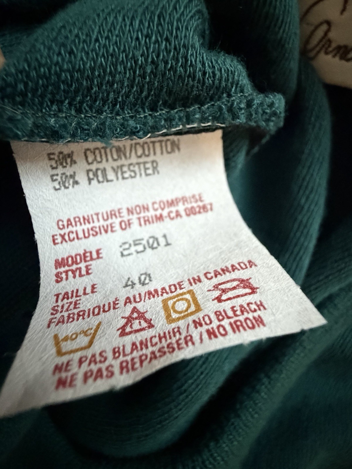Vintage Arnold Palmer Men’s V Neck sweater Sz40 Made In Canada Teal Pullover