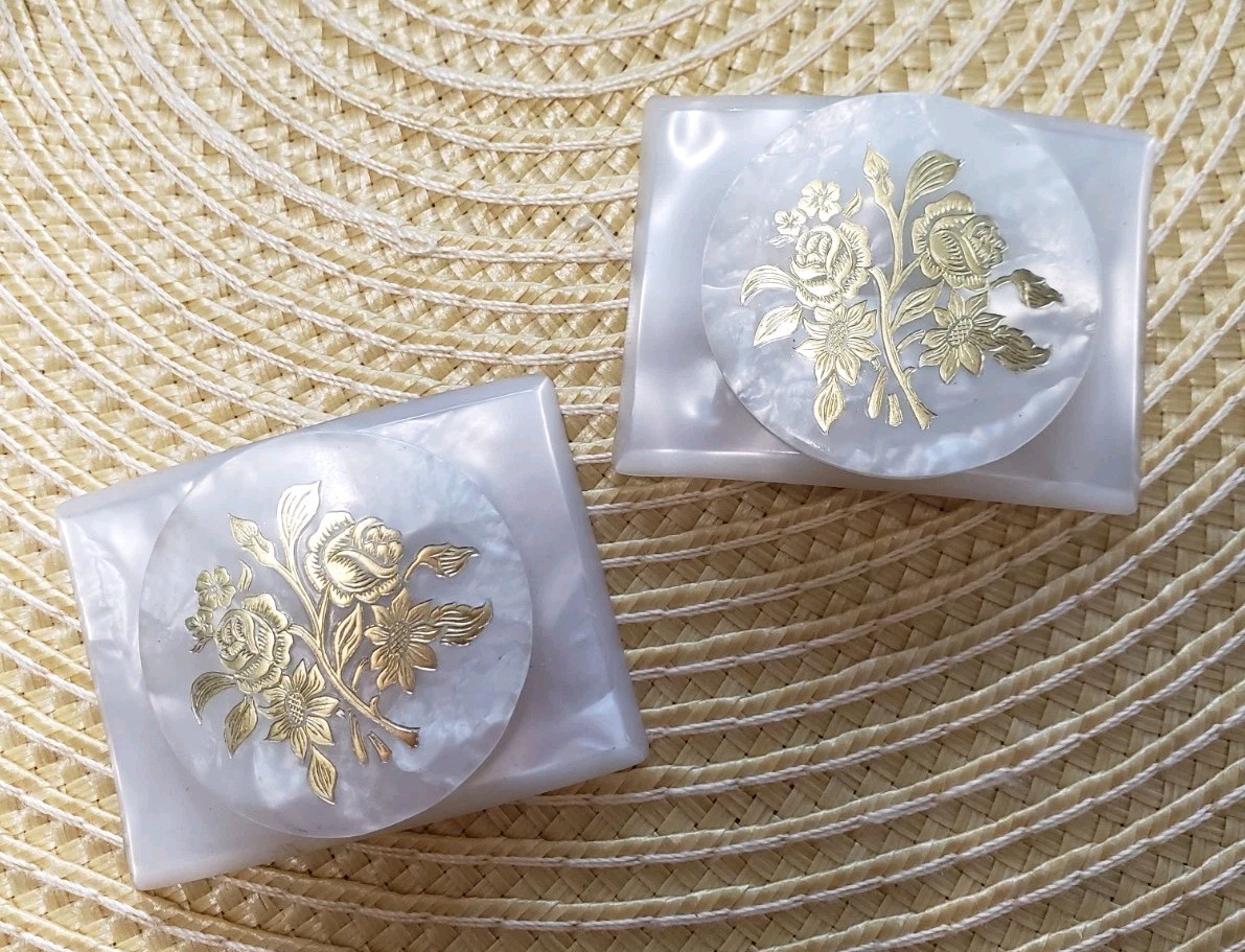 Vtg Shoe Clips Tip Toe LUCITE White Gold 2″ x 1.5″ Wedding Everyday EUC