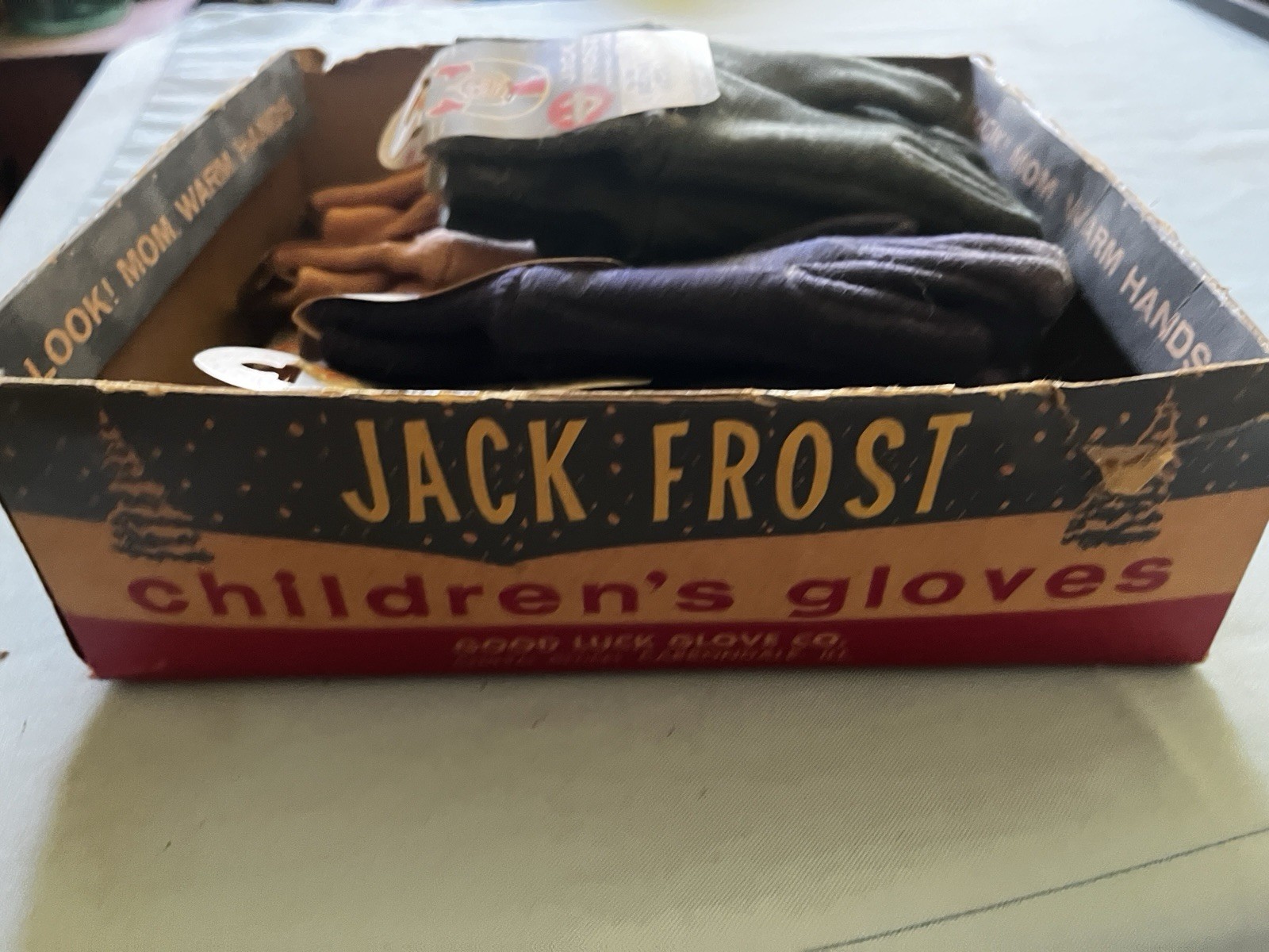 Vintage Jack Frost Children’s Gloves Store Display Box NOS 8 Pair Union Made USA