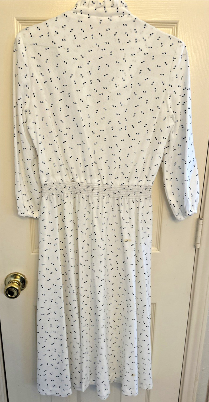 Vintage Women’s Dress Cinched Waist Retro Ruffle Collar Romantic Size 10