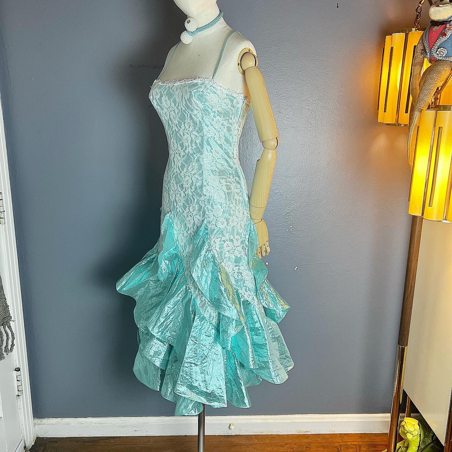 NEW LEAF 80’s 80s Aqua Metallic White Floral Lace Mermaid Vintage Prom Dress XS