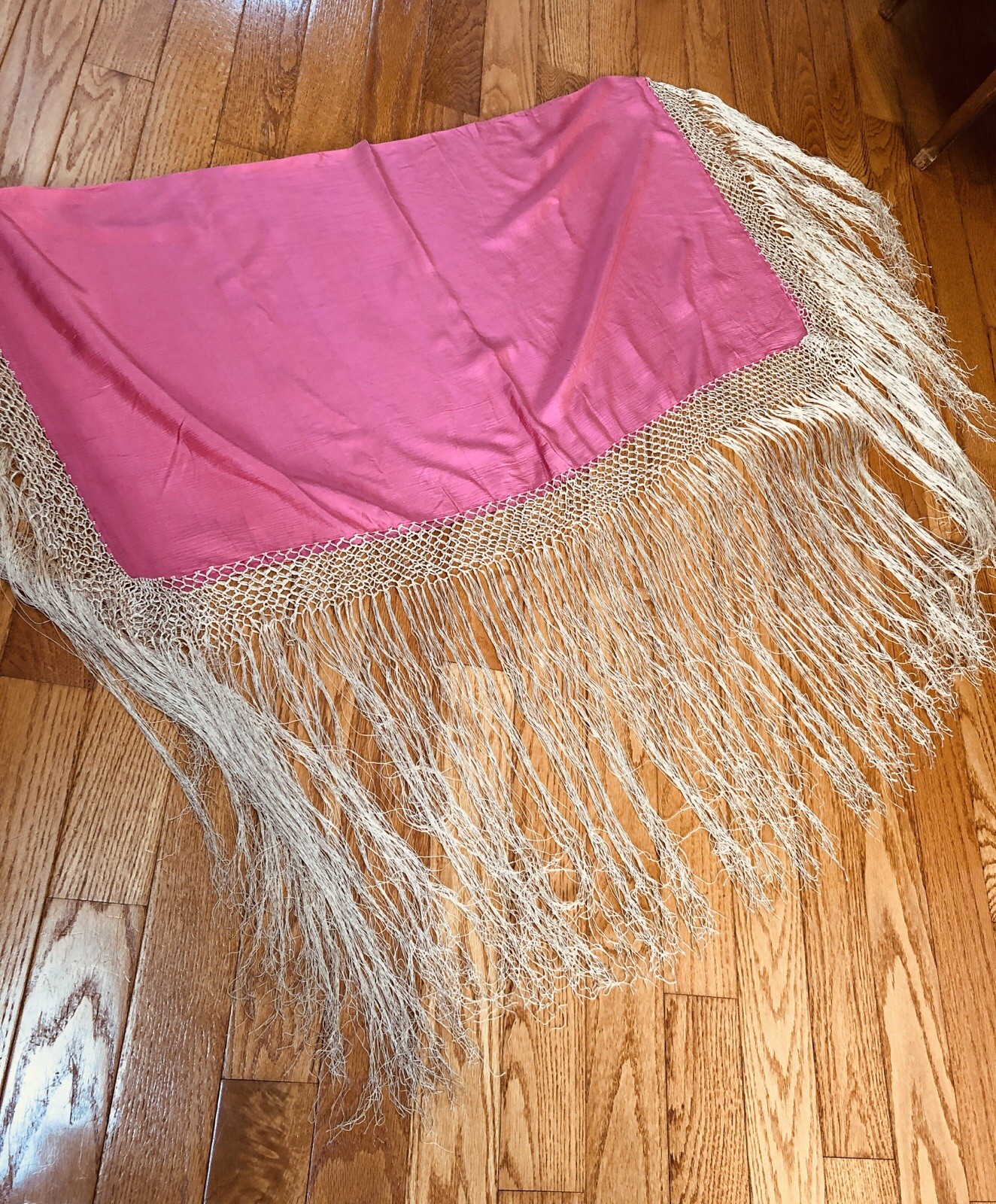 VTG 1920s CORAL PINK SILK Flapper Gatsby Hand-Tied FRINGED SHAWL Wrap EXCNT COND