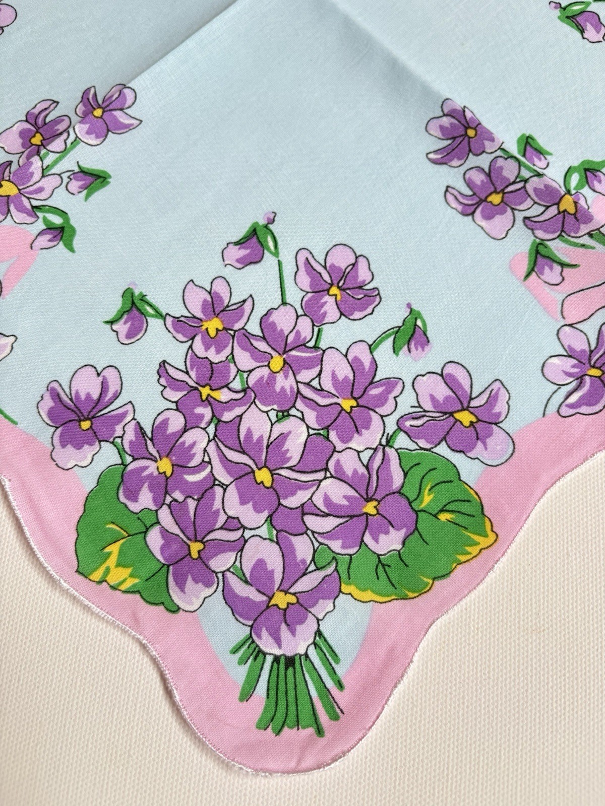 Beautiful New LuRay VIOLET Bouquet Handkerchief Hankie With Lovely Pink Border
