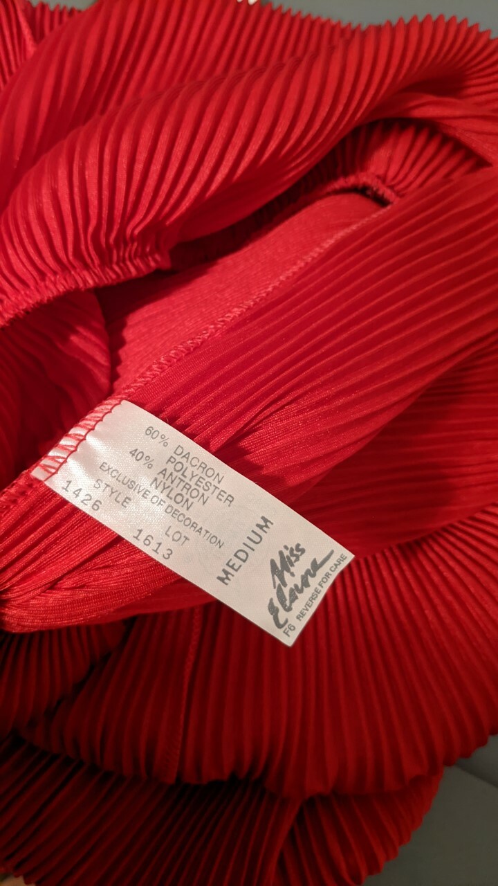 NWT!! RED VINTAGE VTG MISS ELAINE PLEATED TEDDY/ROMPER/BODYSUIT-MEDIUM