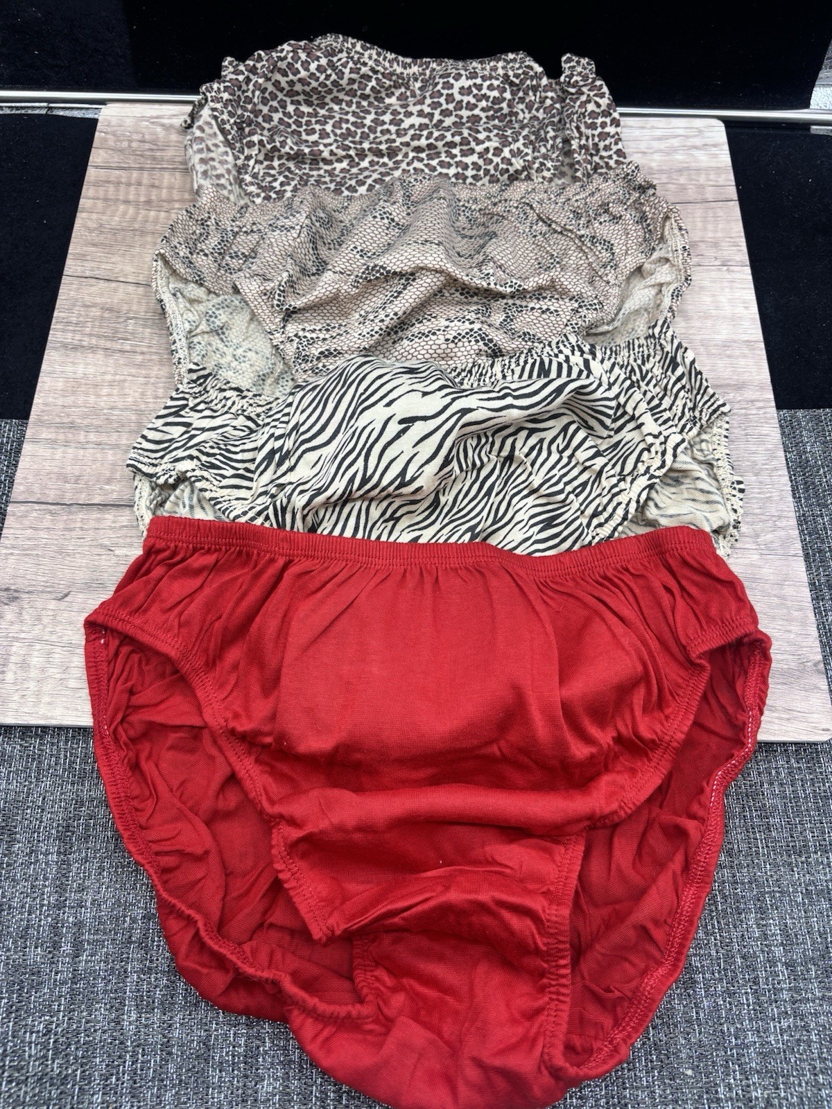 Vintage Jolie Ladies Bikini Panties Animal Print (4 PR) Size 8 XL NWOT READ