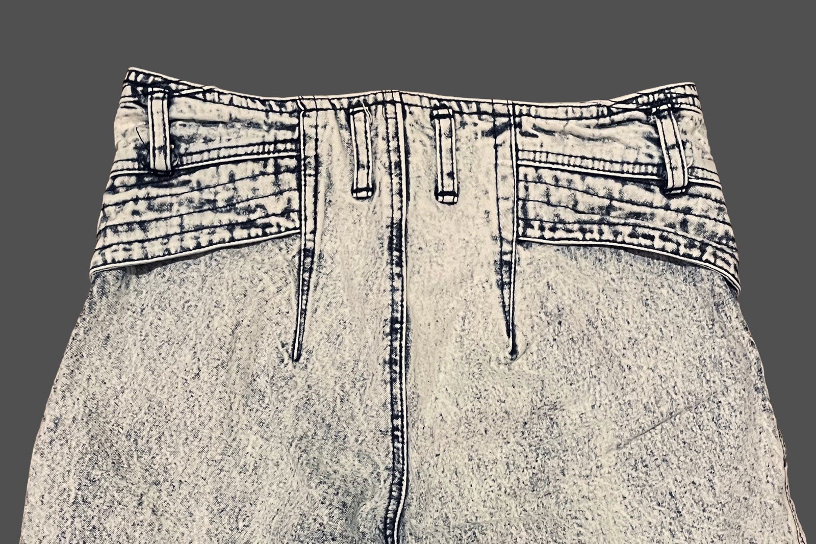 Women’s Rare Vintage 80’s “Jordache” UltraRetro Acid Wash High Rise Denim Jeans