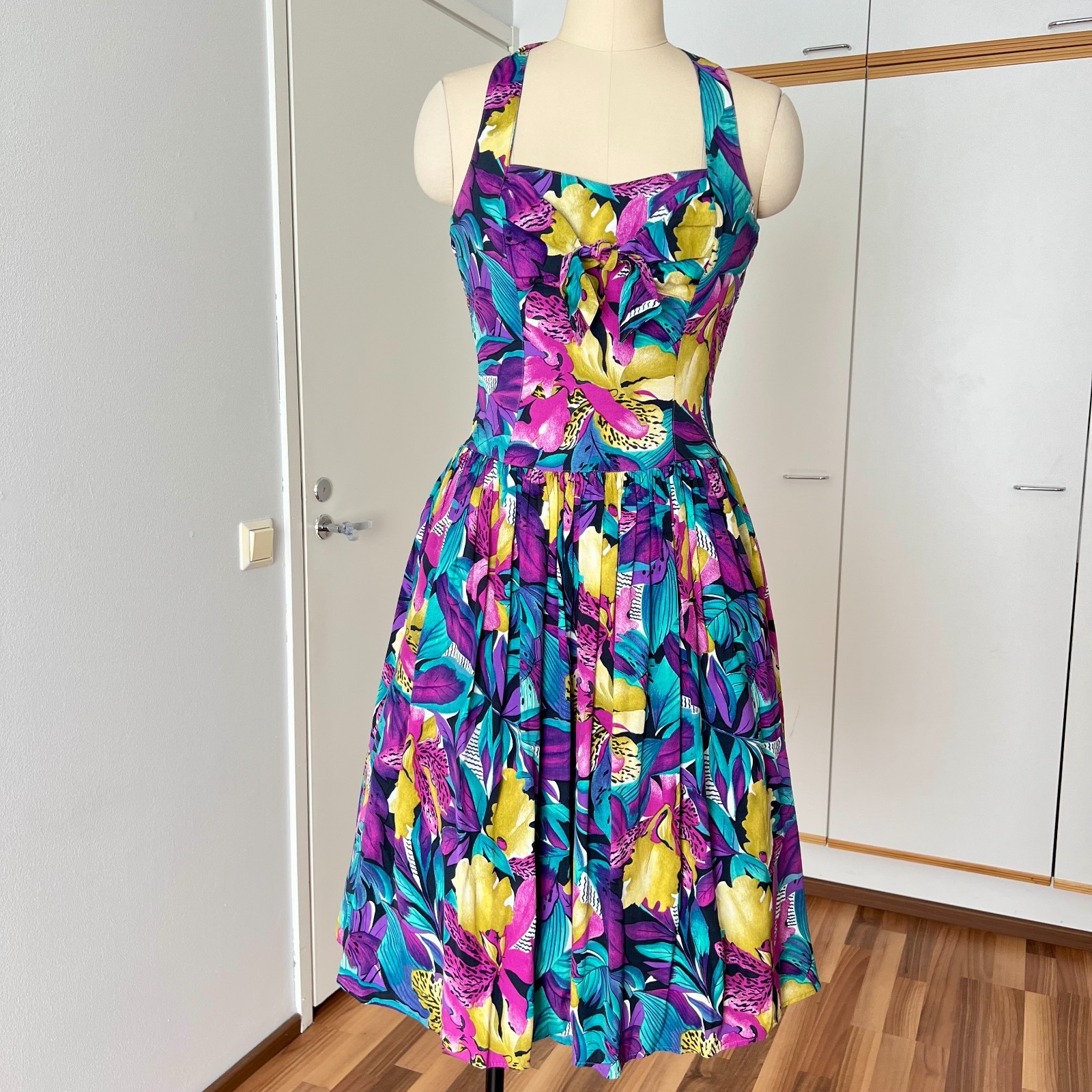 1980s West German Tropical Print Halter Neck Midi Dress Rockabilly 80s Does 50s