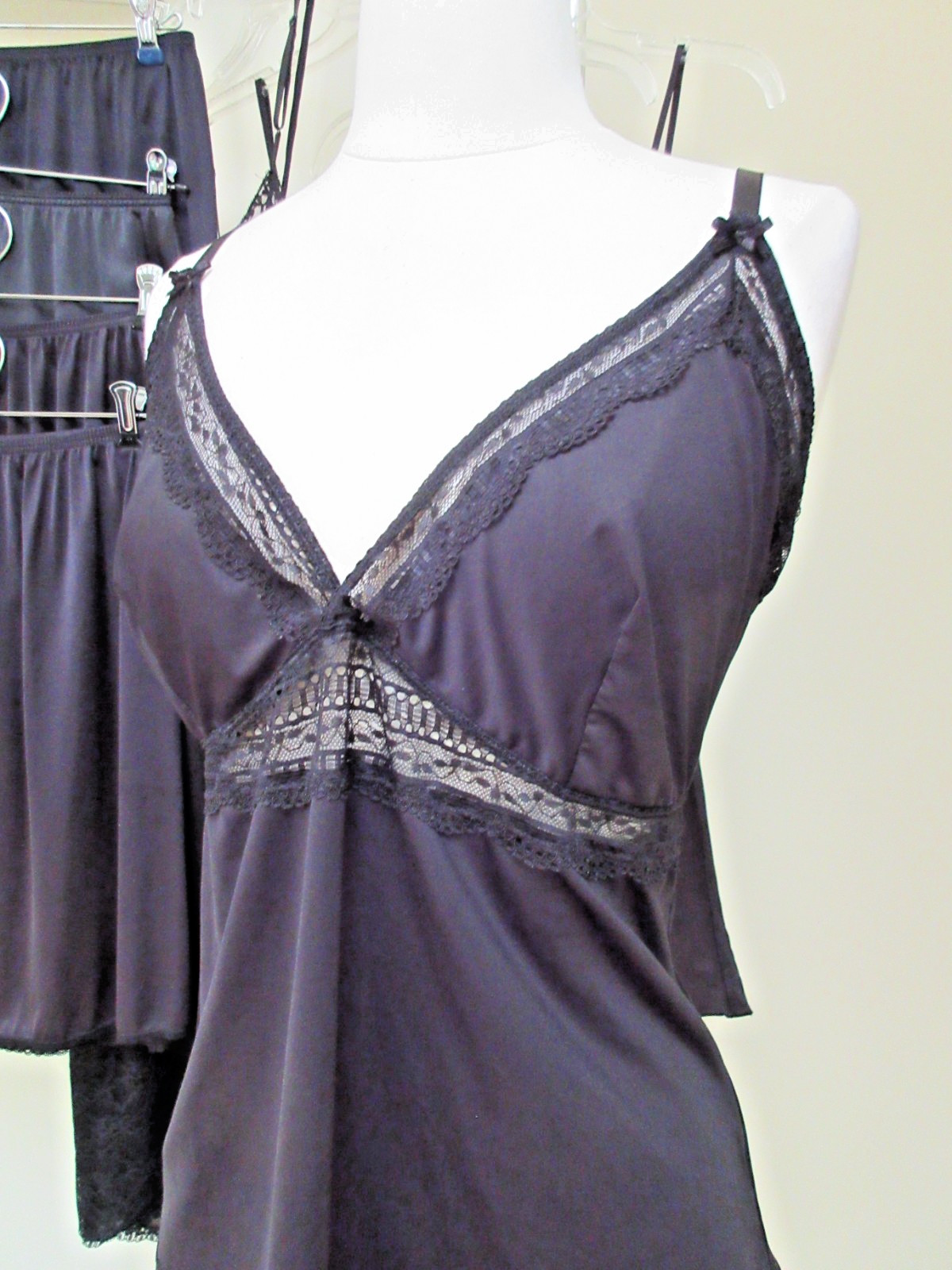 12 Pc *ALL BLACK* Lingerie Camisoles Full Dress & Half Slips Lot Vtg–Modern ab6