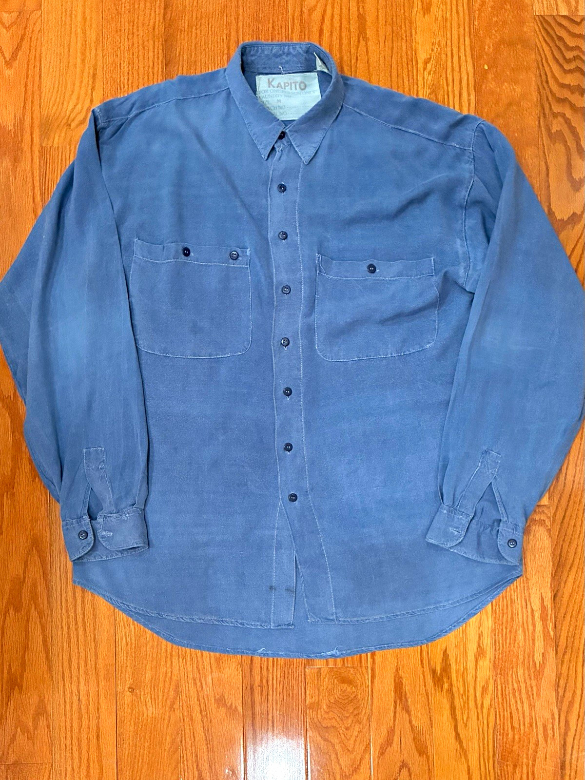 Vintage 80s Kapito Men’s Blue Rayon Button-Up Long Sleeve Shirt Pockets M