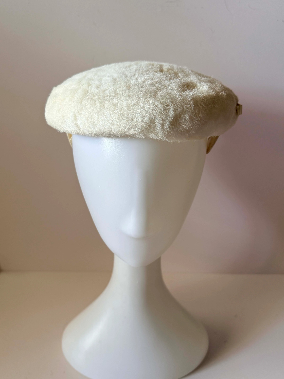 Vintage Ivory Faux Fur Pillbox Hat | Mid Century Winter Hat | Soft Faux Fur