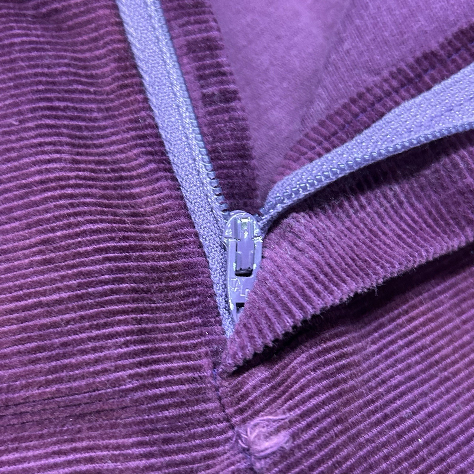 Vintage 1970s Old Salem Corduroy Bell Bottom Flares Sz 28×31 – Purple