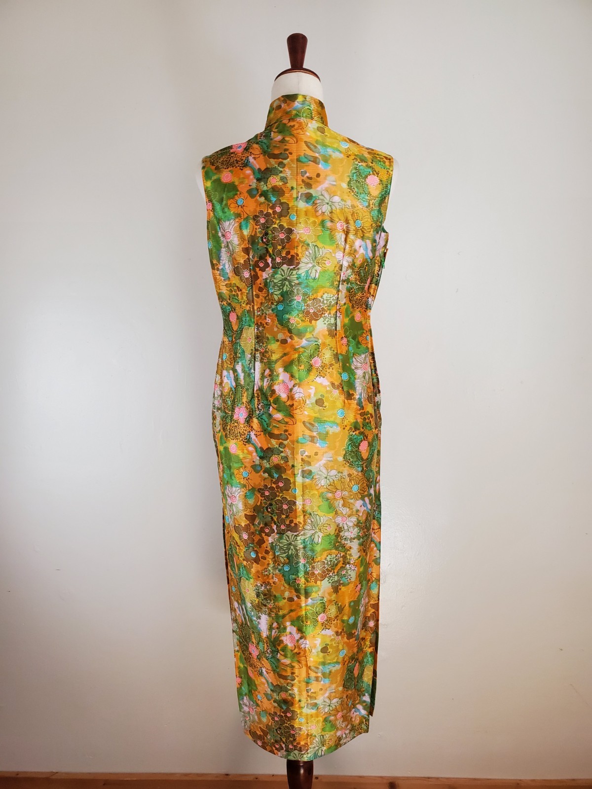 Vintage 1960s Cheongsam Dress Qipao Mid Century Mod Chinese Taiwan Floral