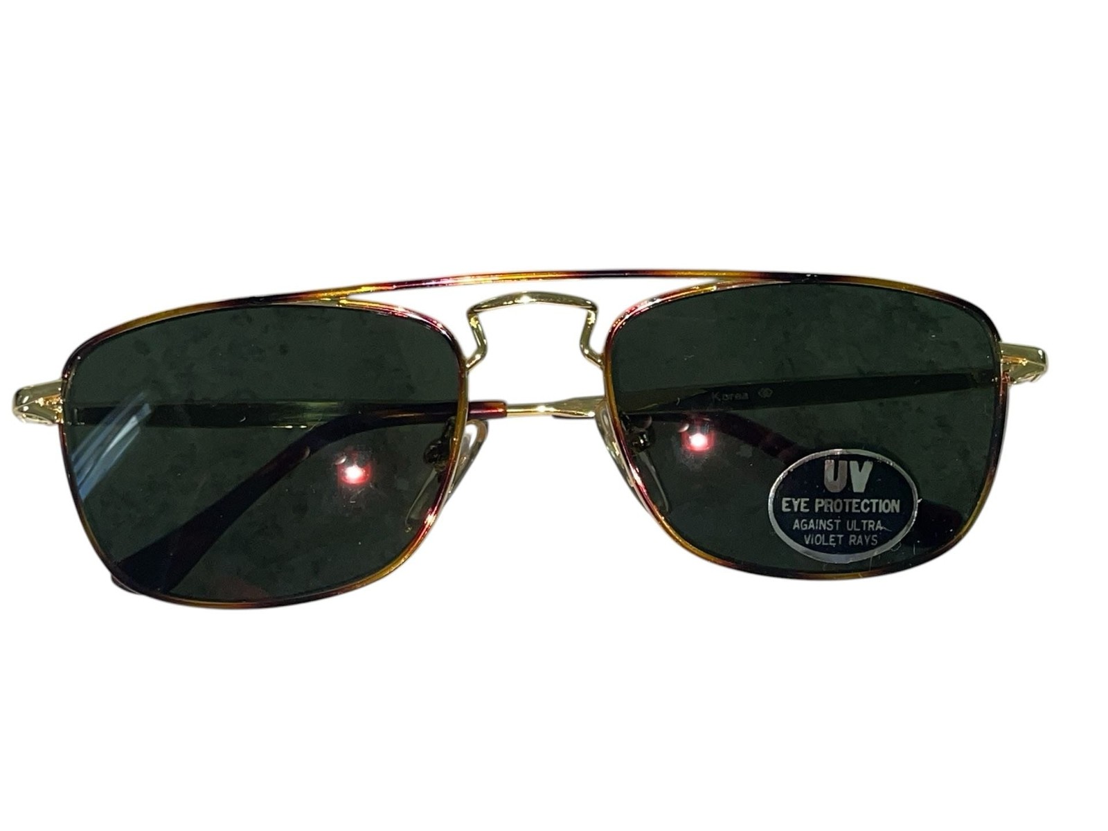 Vintage 80s Aviator Style Sunglasses with Gold Metal Frame and Tortoise Accents