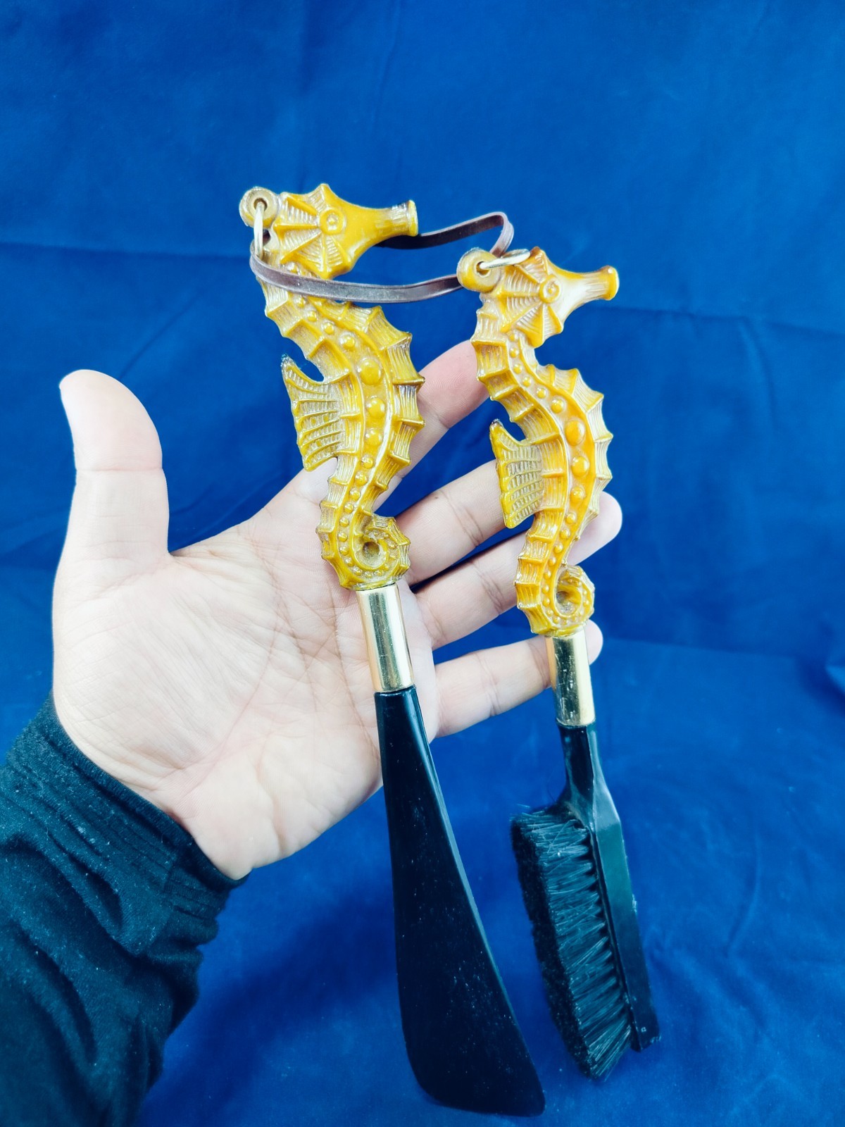 Vintage 1950s-60s Seahorse Bakelite Shoe Horn & Brush Set Mid Century Kitsch