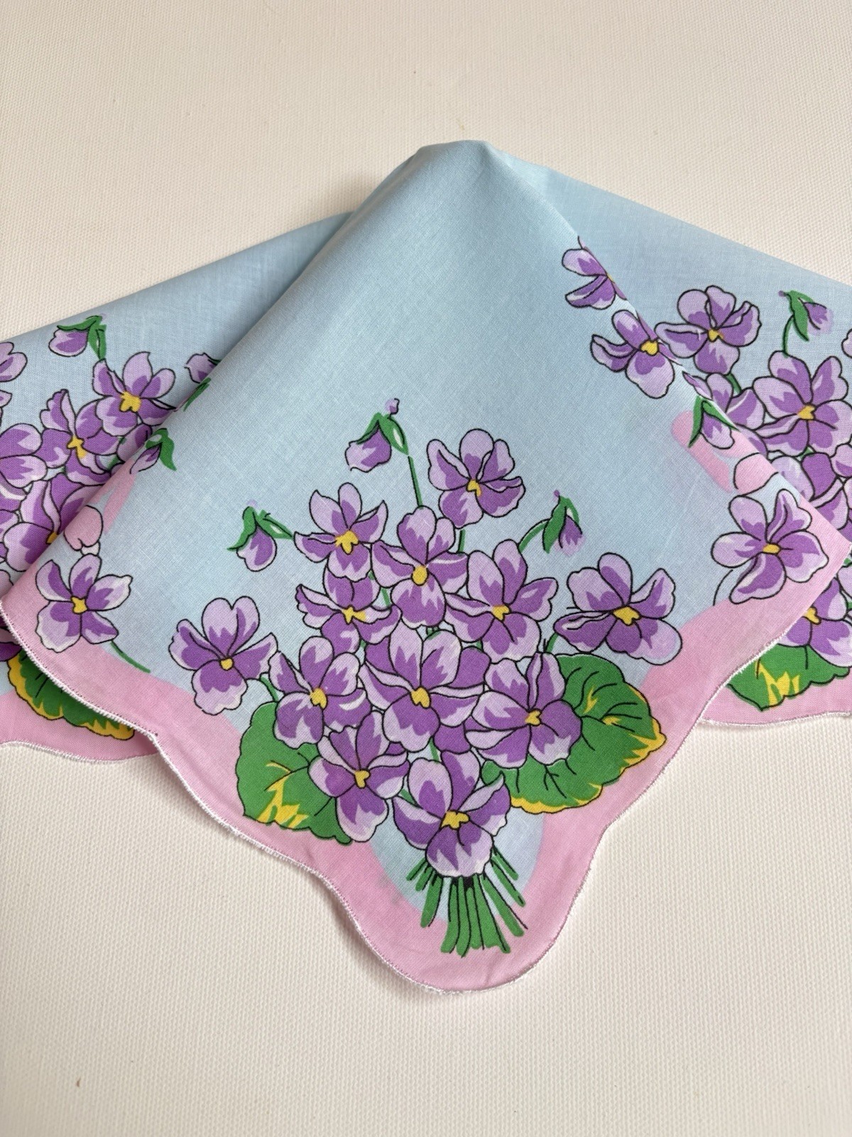 Beautiful New LuRay VIOLET Bouquet Handkerchief Hankie With Lovely Pink Border