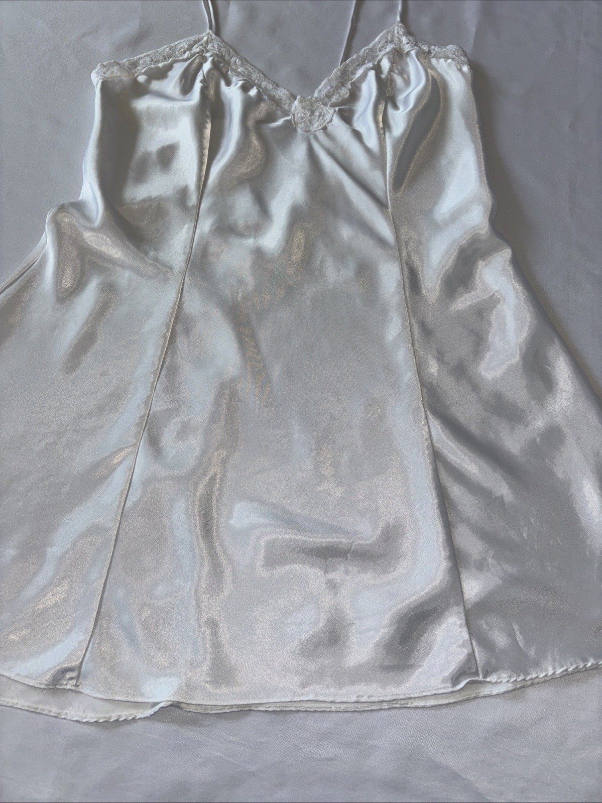 Vintage Gilligan & O’Malley Satin Lace Slip Nightgown White Large 90s Y2K Bridal