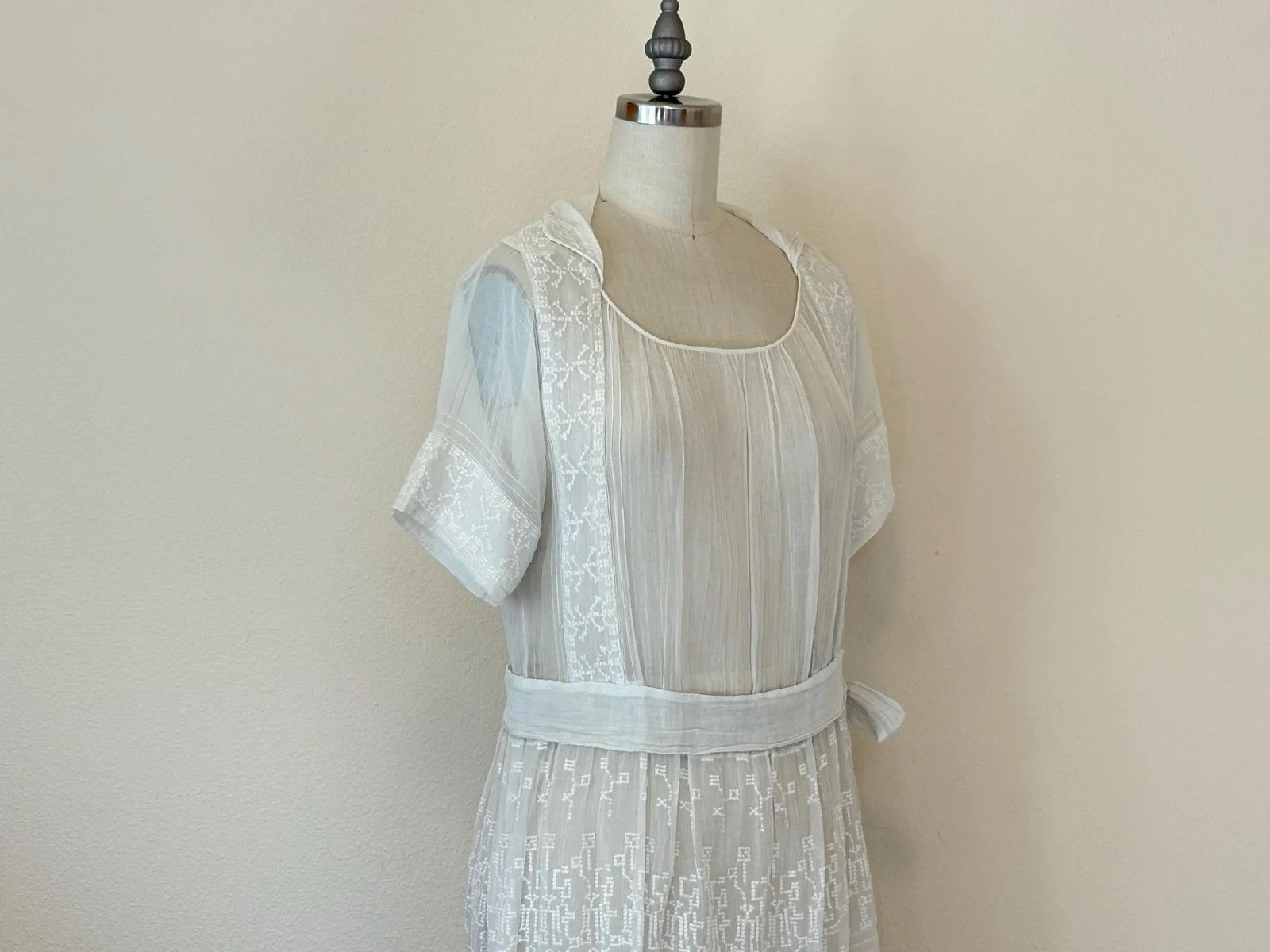 Vintage 20s Embroidered Dress, Hand Embroidered Sheer Cotton Gauze Dress France