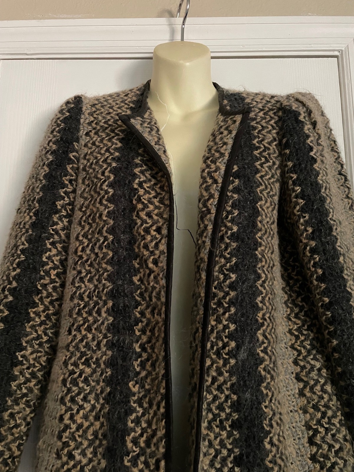 MJ Seattle Vintage 70’s Women’s Lined Coat W/Pockets Mohair Size Smal Tan & Grey