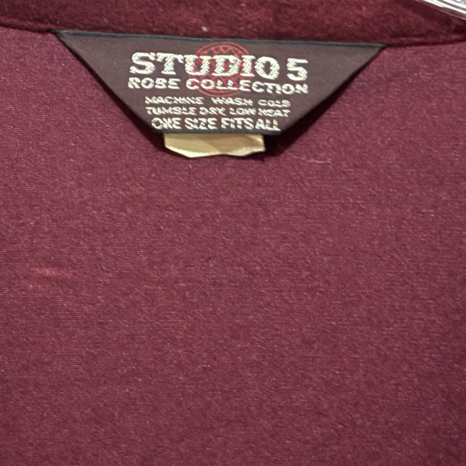 VTG Studio 5 Rose Collection Robe Burgundy Tan Trim OSFA Belted Lounge Bathrobe