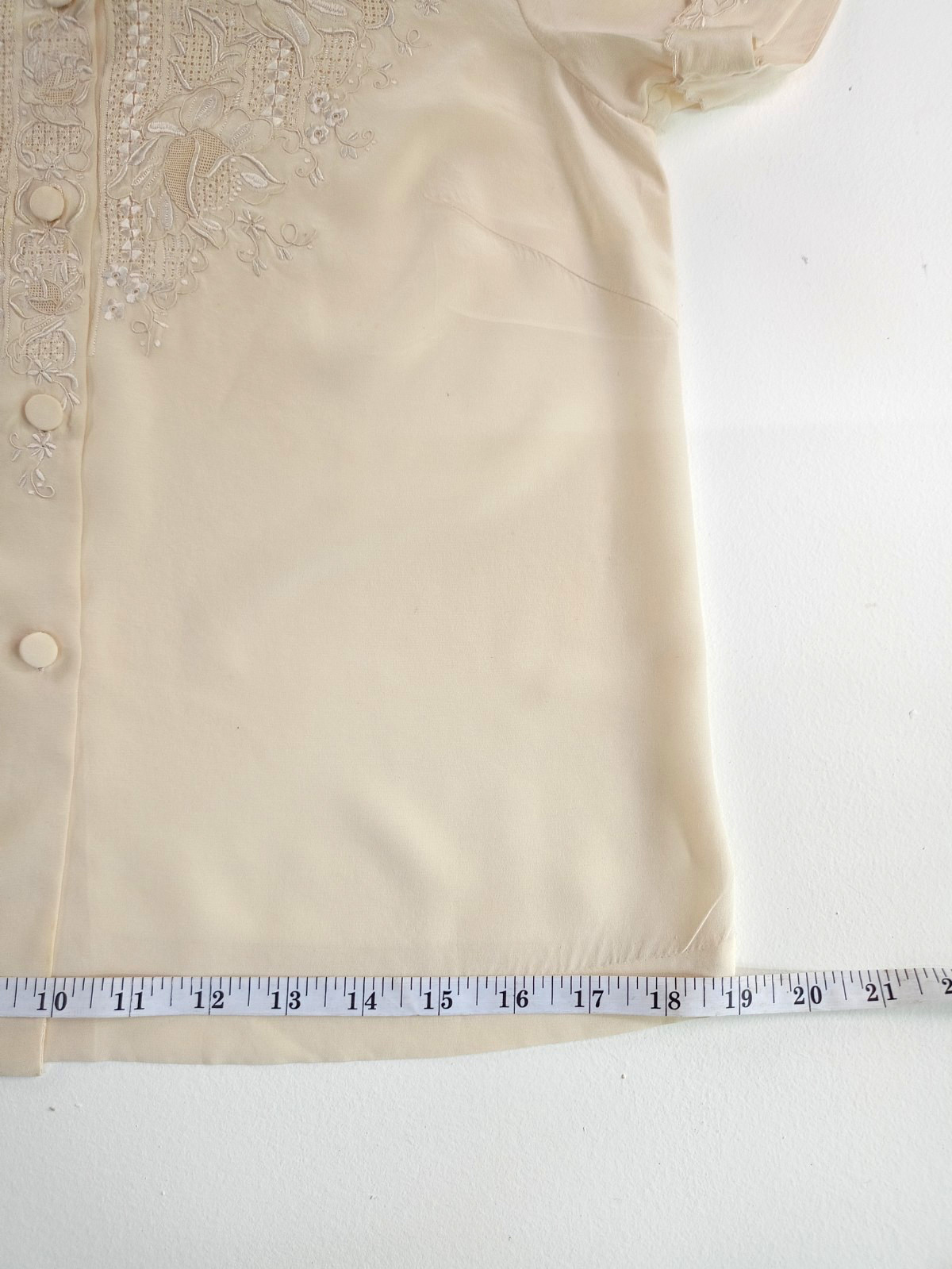VTG Peony 100% Pure Silk Blouse S Hand Embroidered Swatow Cutwork Ivory China