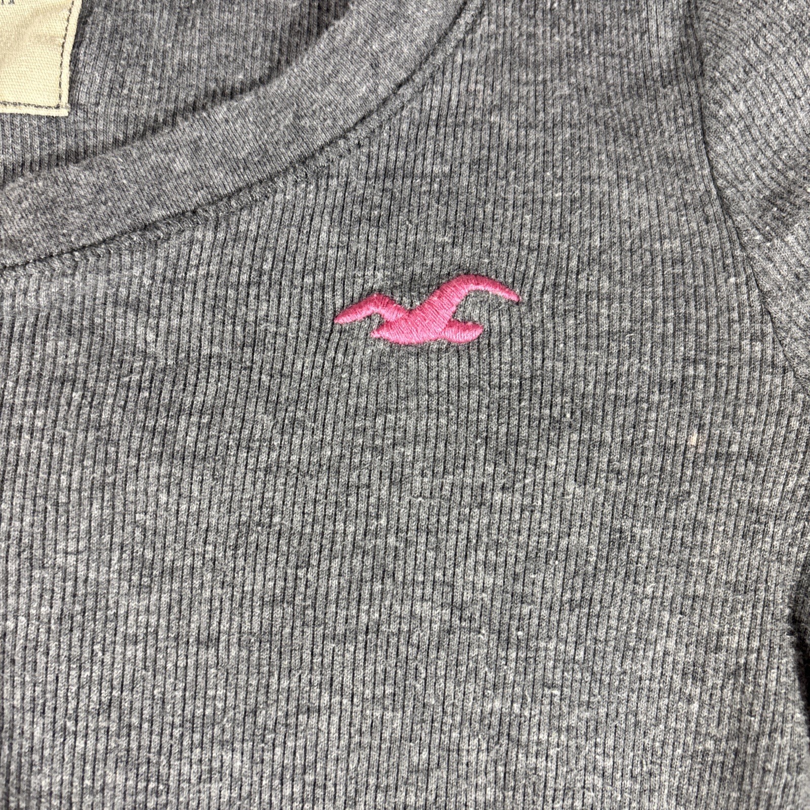 Vtg Woman’s Y2K Grey and Pink Hollister Long Sleeve Baby Doll button up top M