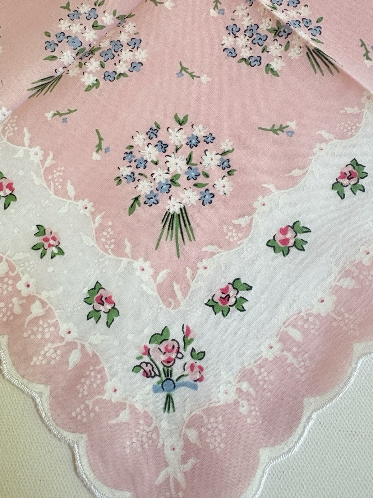 Lovely New LuRay Pastel Pink Handkerchief Hankie With Scalloped Border