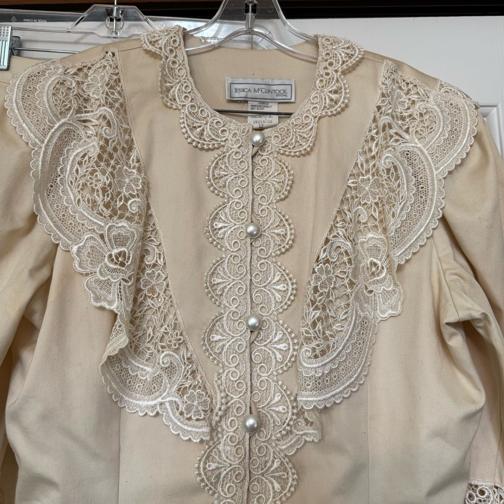 Jessica McClintock Vintage Off White Bridal 2-Piece Coquette Lace Trim Suit