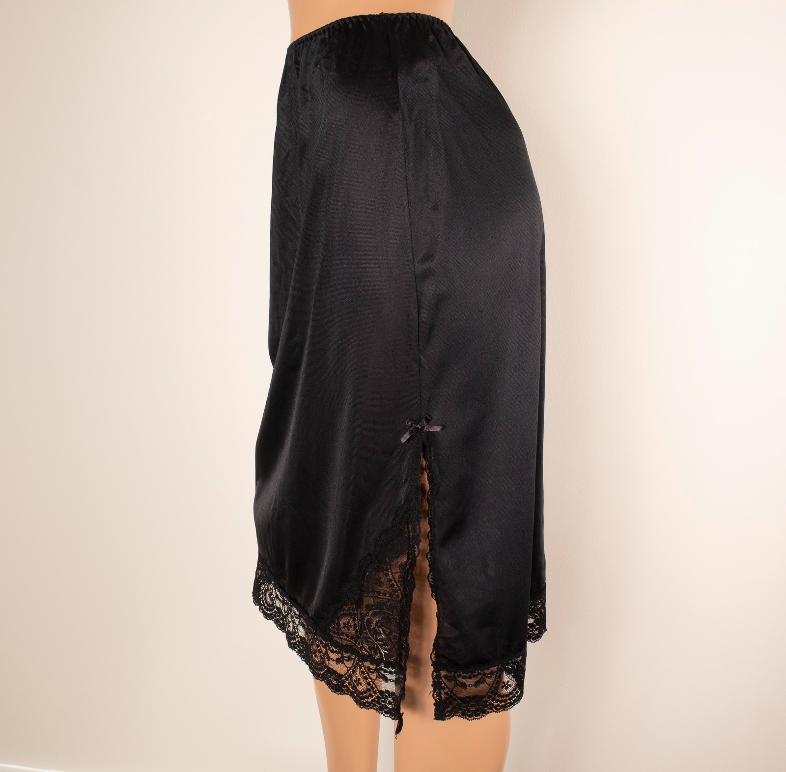 Vintage VASSARETTE Satinessence Black Half Slip Skirt MED L Side Slit Lingerie