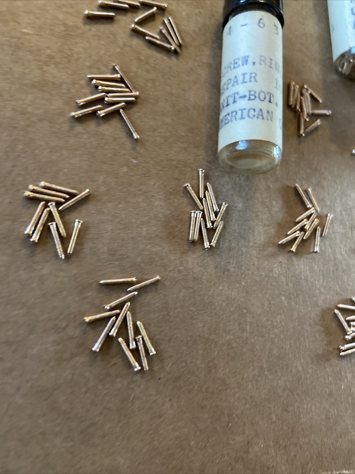 American Optical Rimless Unit-bot Screws 14-630-000 1 Glass Container Of 100pcs