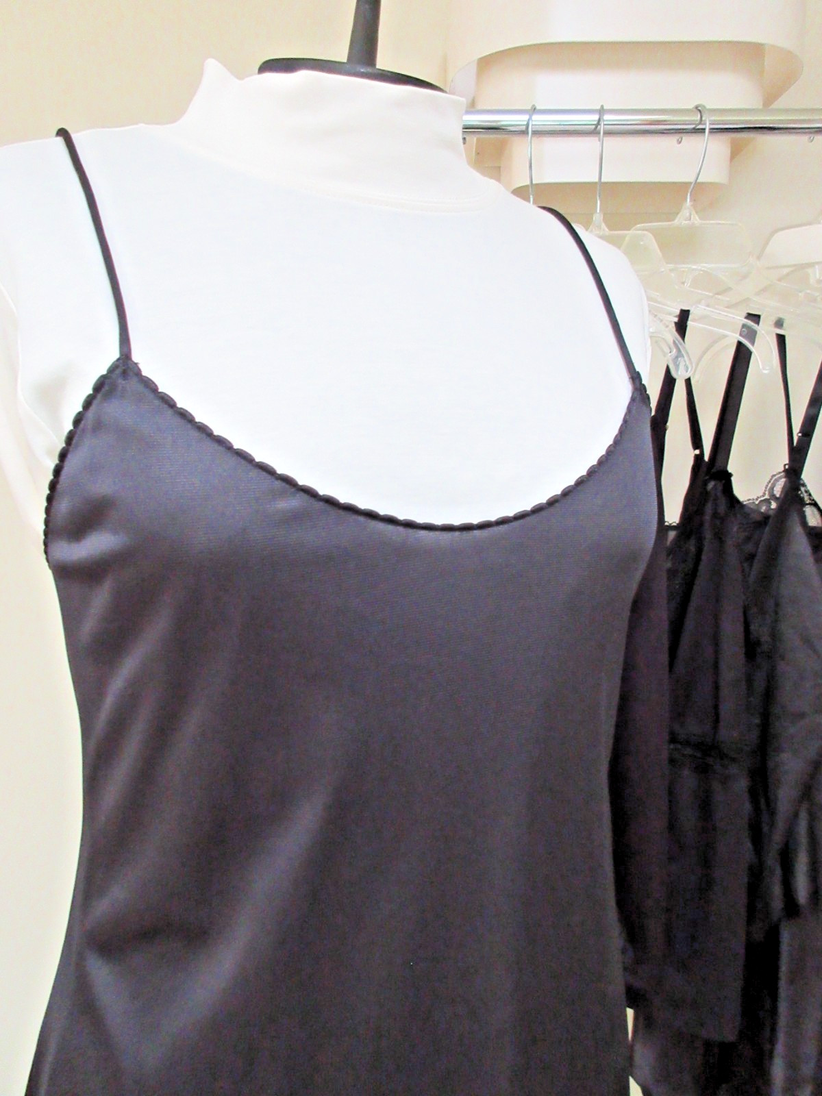 12 Pc *ALL BLACK* Lingerie Camisoles Full Dress & Half Slips Lot Vtg–Modern ab6