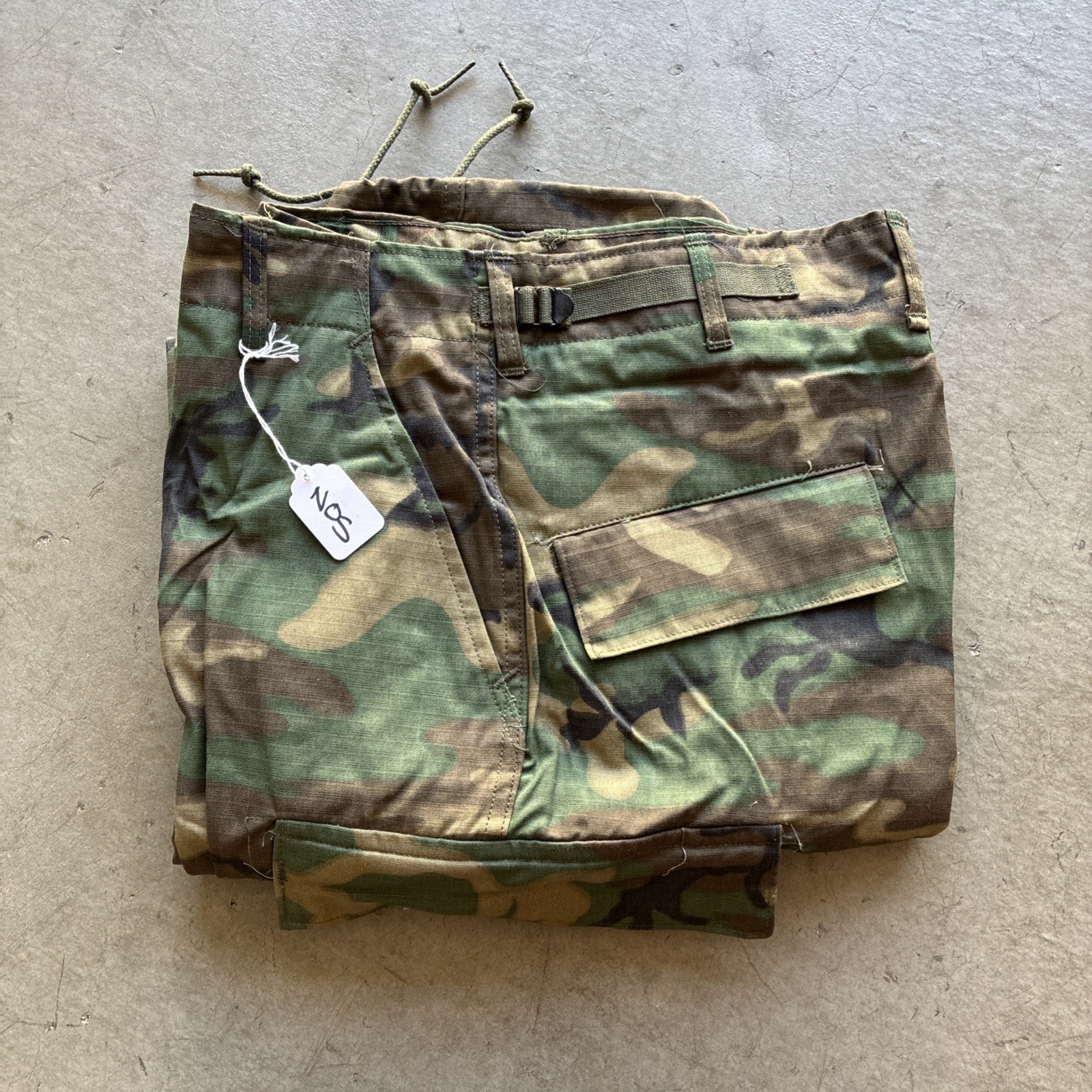 Vintage 60s Vietnam War Era NOS ERDL Camo Cargo Rip Stop Pant S Long