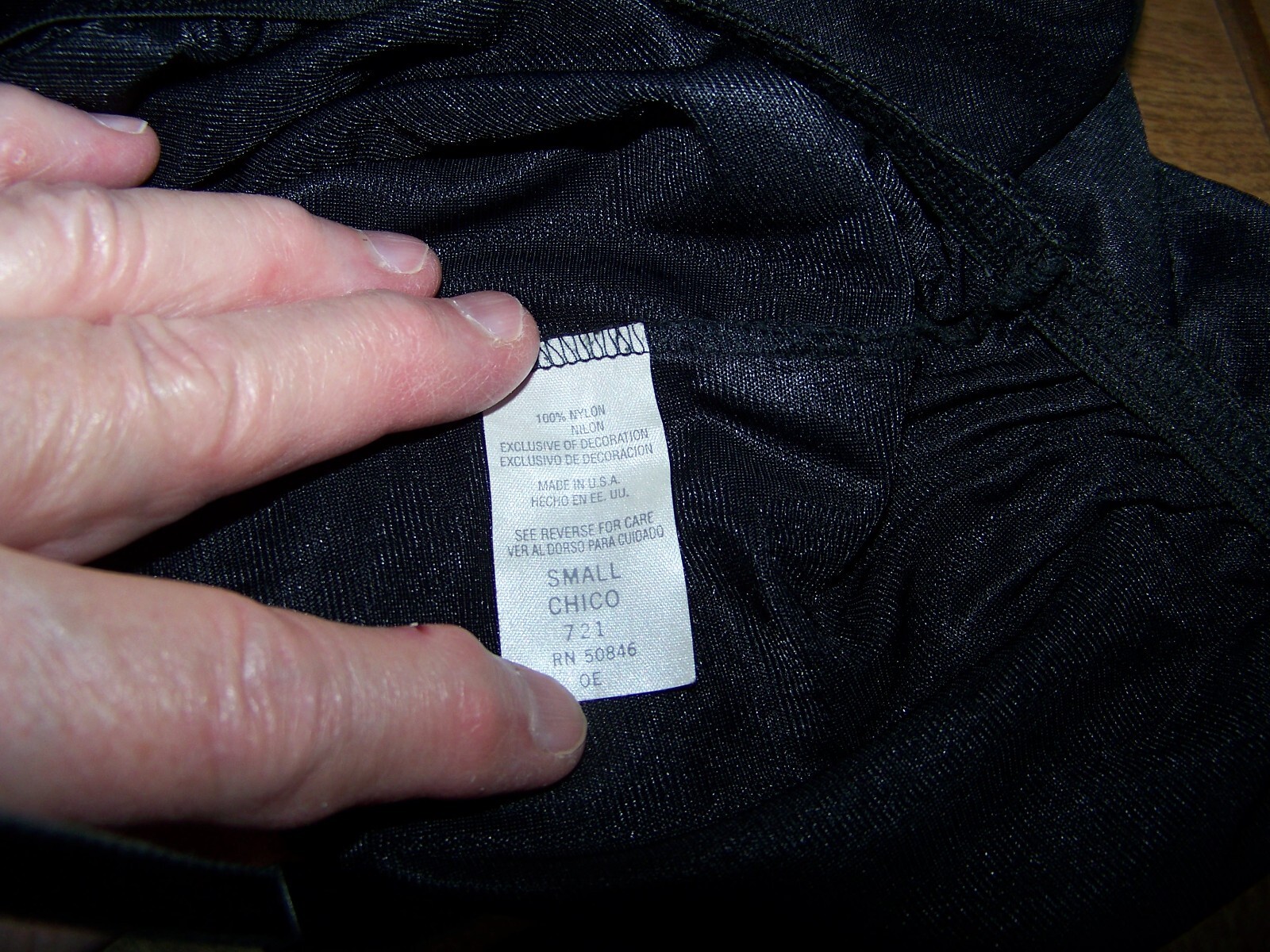 VTG BLACK HALF SLIP SZ SMALL 25″ MADE IN THE USA NYLON W/LACE #721 CLEAN NICE!