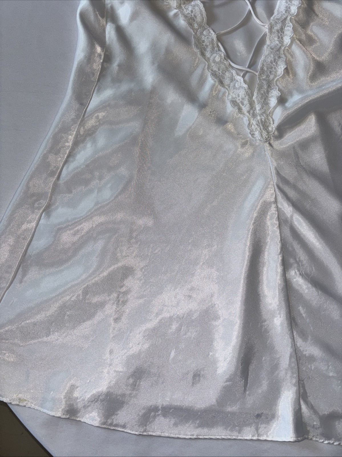 Vintage Gilligan & O’Malley Satin Lace Slip Nightgown White Large 90s Y2K Bridal