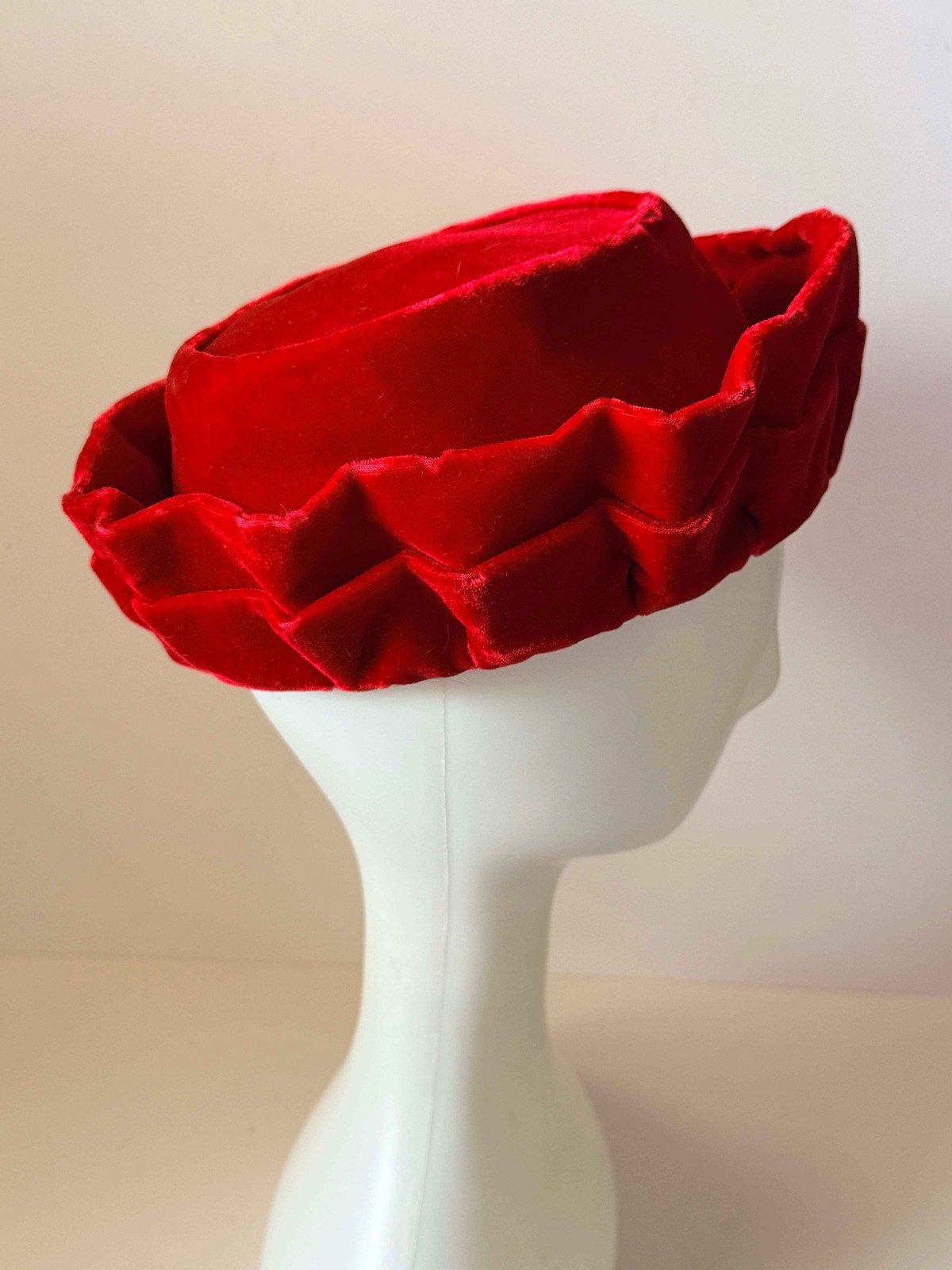 Vintage Red Velvet Brimmed Pillbox Hat 1960s Sculptural Cocktail Hat | Women’s