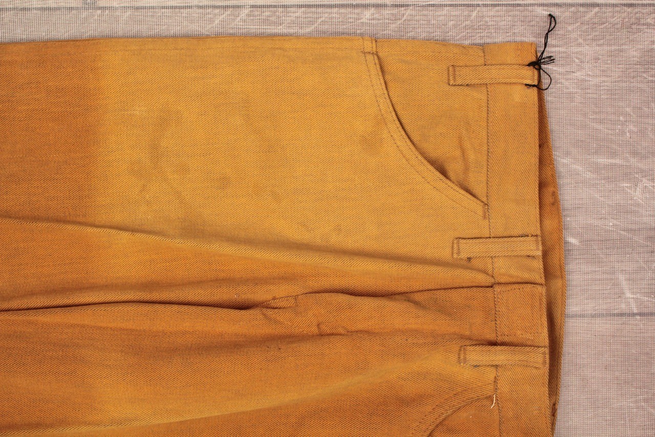 Men’s VTG 1960s NOS Khaki / Tan Tapered Pants Sz 29×30 60s Male Casuals