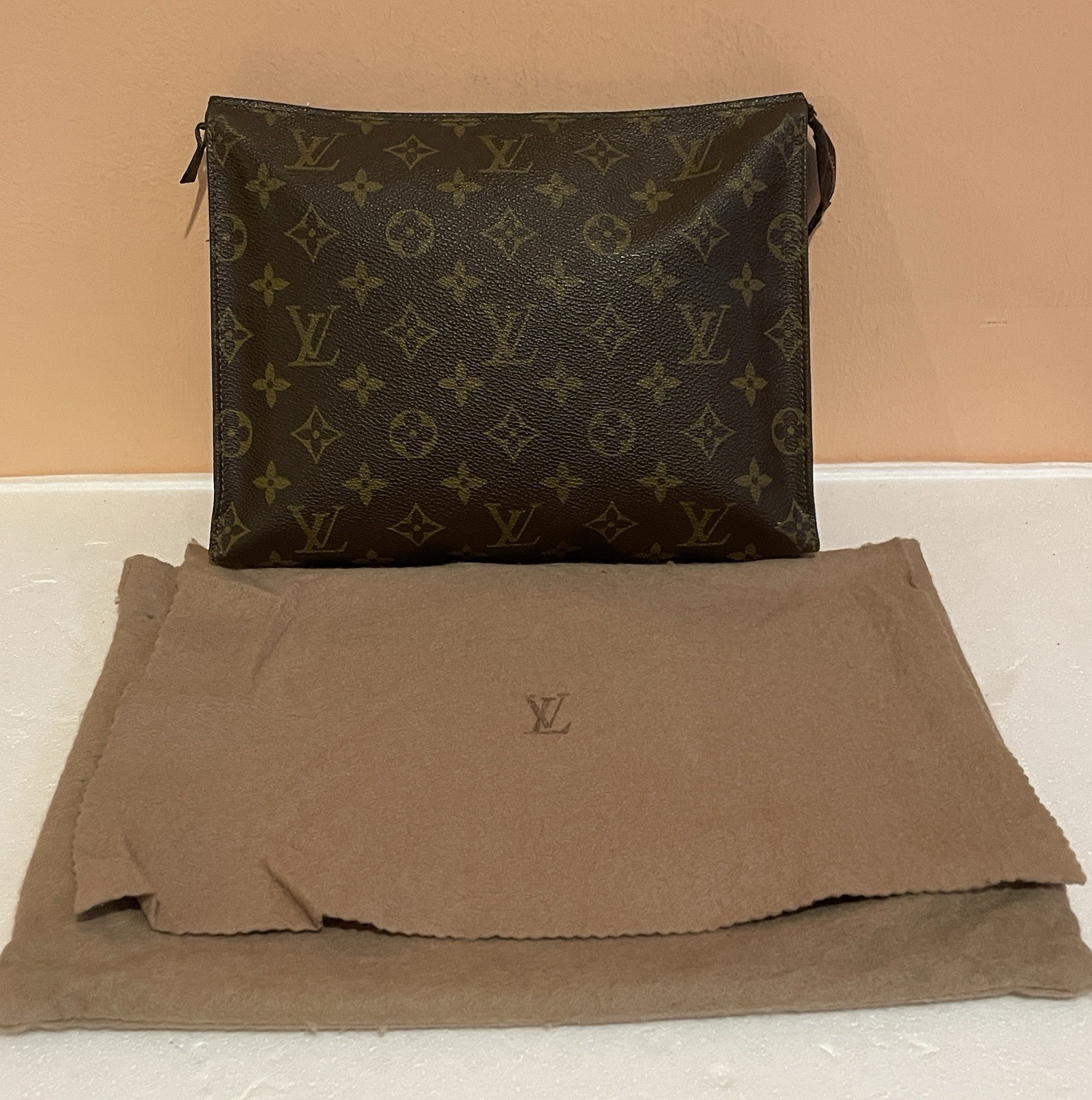 Vintage 70s Louis Vuitton Monogram Toiletry Trousse Clutch – Lightning Zip