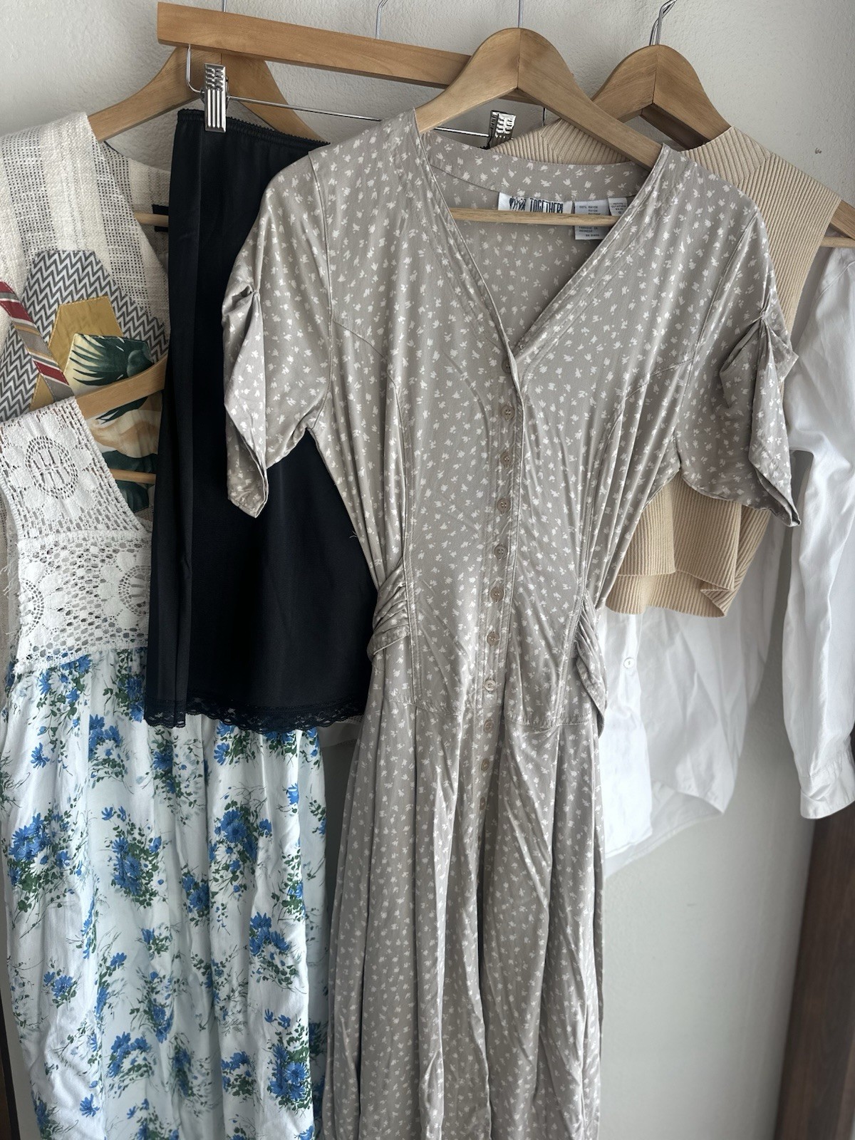 Lot 6 Vintage Womens Clothing 60s – 90s Blouse Skirts Dress Sweater Jacket