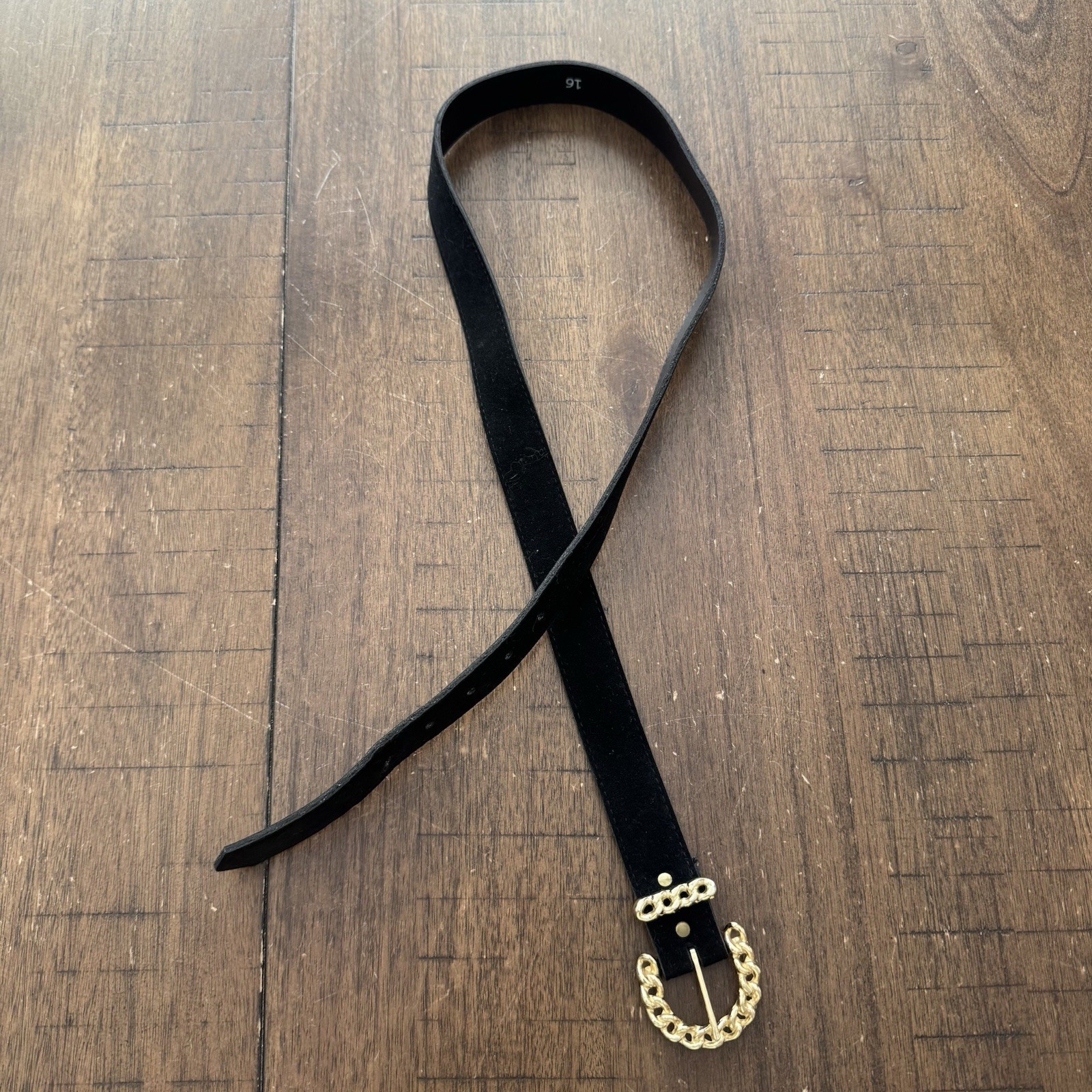 Vtg Women’s Belt Sz 16 32-34” Black Velvet Gold Tone Metal Chain Link Buckle EUC