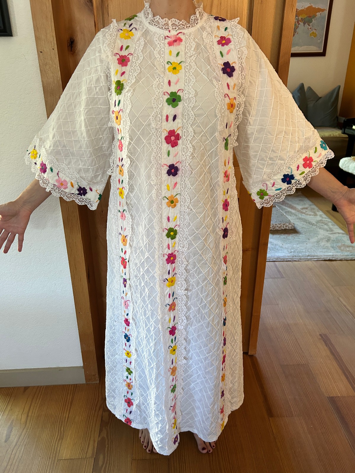 Authentic Vintage 1970s Mexican Hand Made Wedding Dress Small