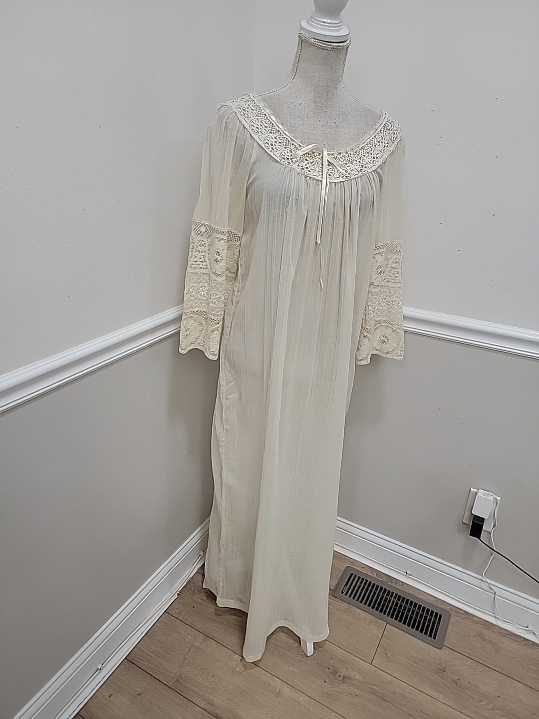 VTG Christian Dior Lingerie 1960s Saks Fifth Avenue Victorian Revival Lace Gown