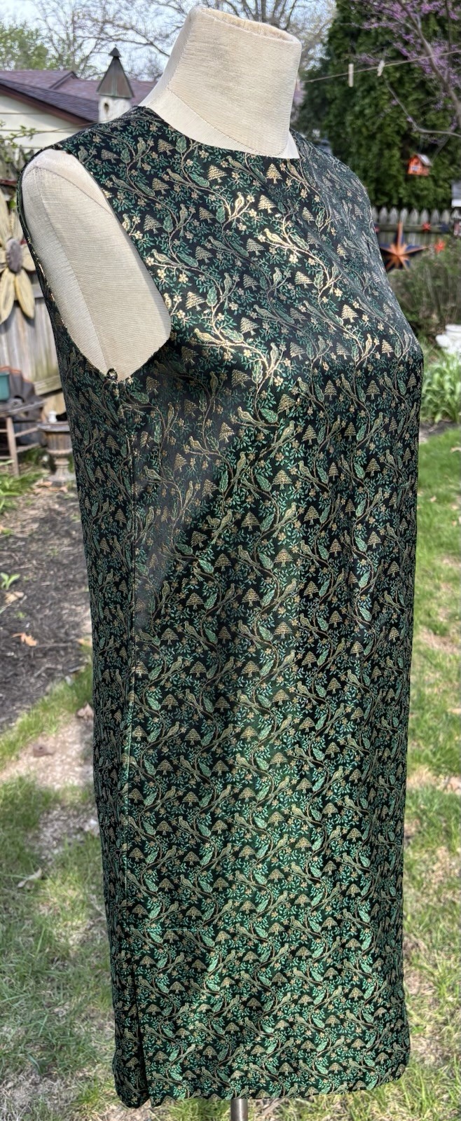 VTG 1960s Gold Bombshell Cocktail Wiggle Dress Green Black Bird Floral 38x38x40