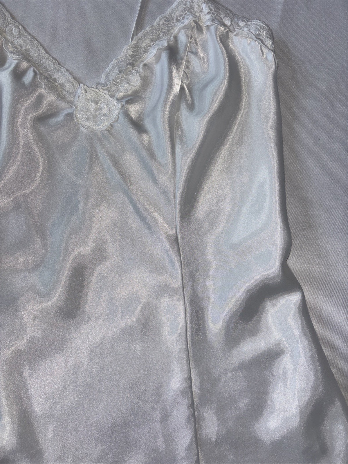 Vintage Gilligan & O’Malley Satin Lace Slip Nightgown White Large 90s Y2K Bridal