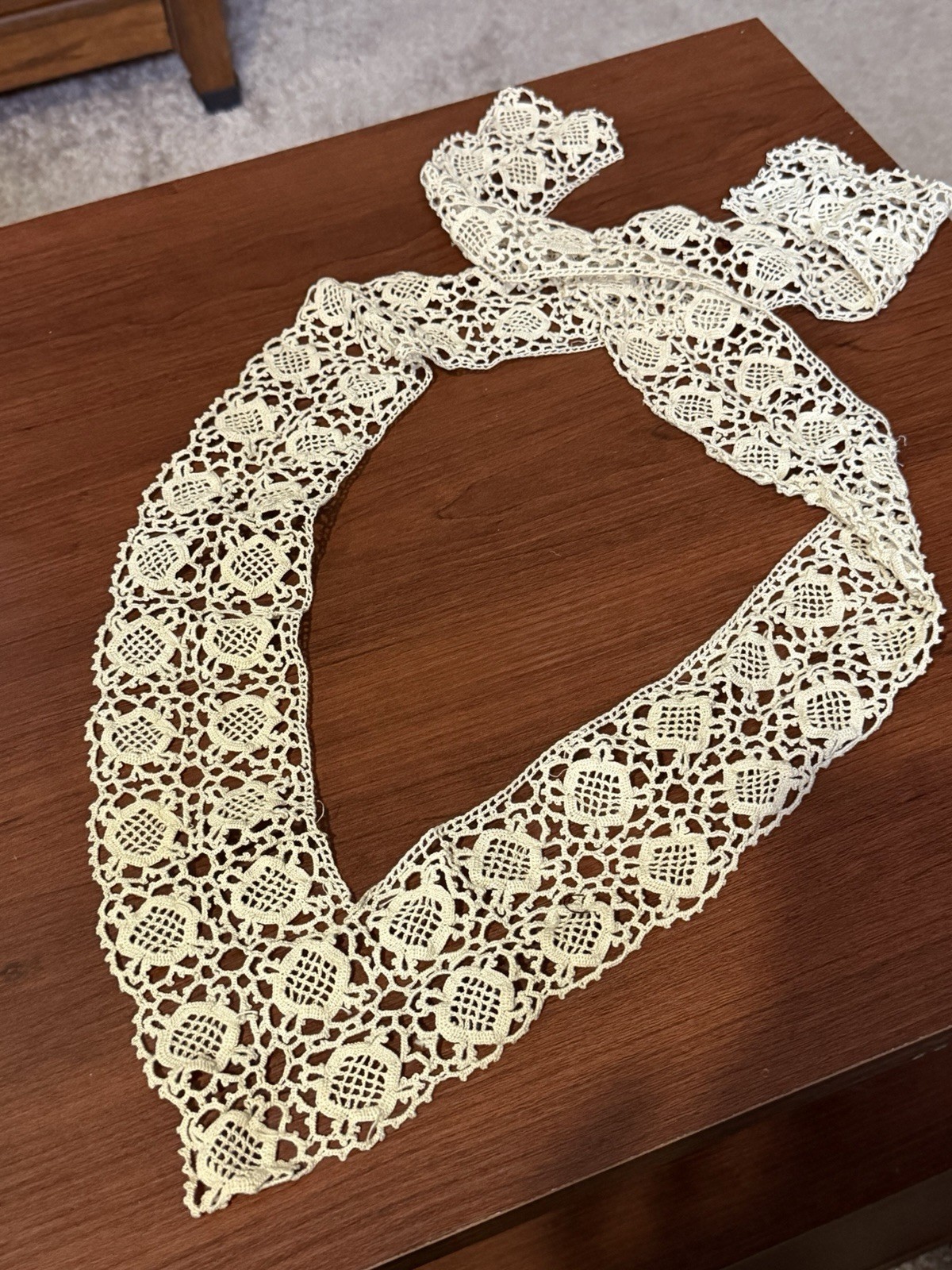 Antique Irish Crochet Lace? Collar c1900 Edwardian Ecru Cotton V Neck 28” Long