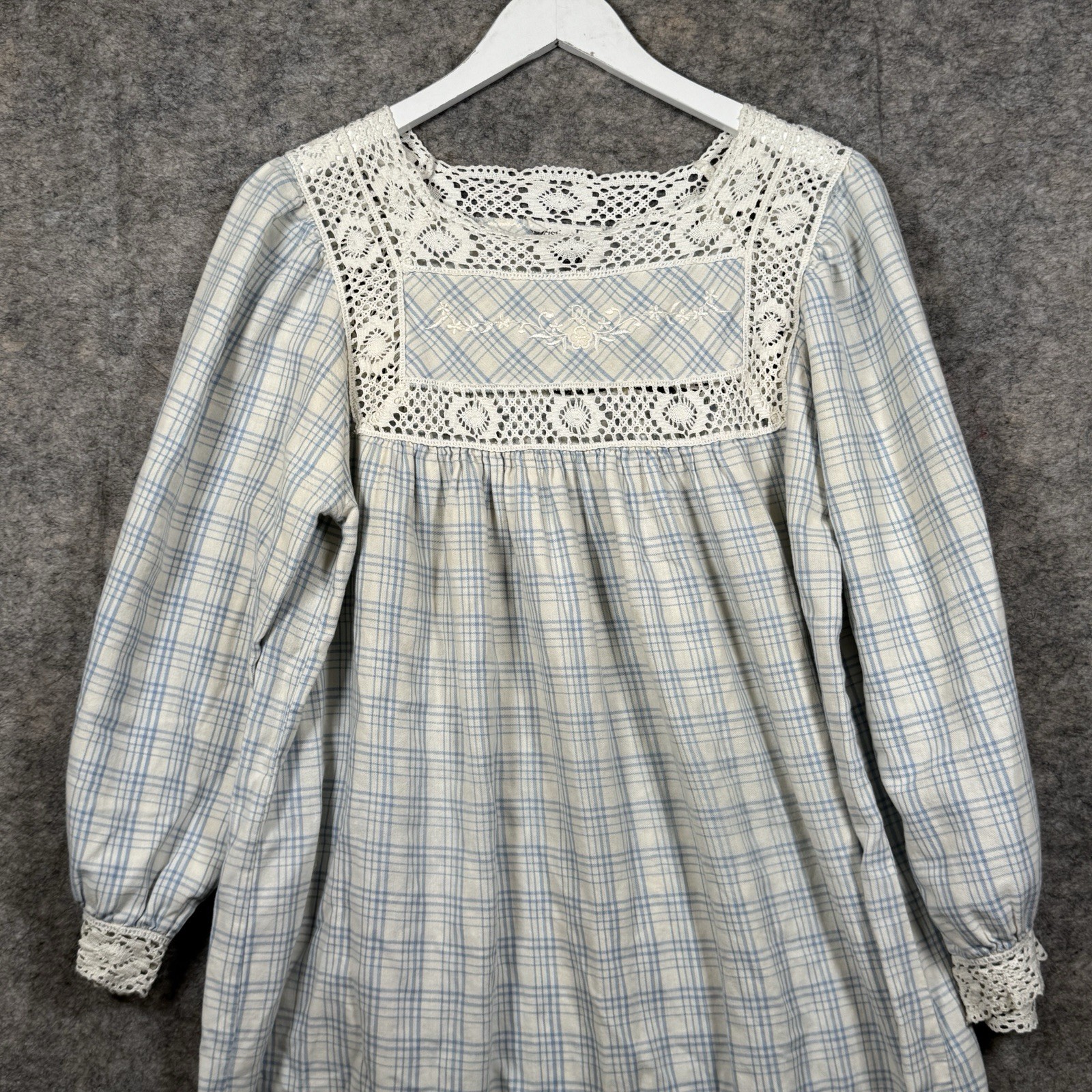 Vintage – 4 Christian Dior 60s/70s Nightgowns Women’s Size M/L SEE PHOTOS Lace