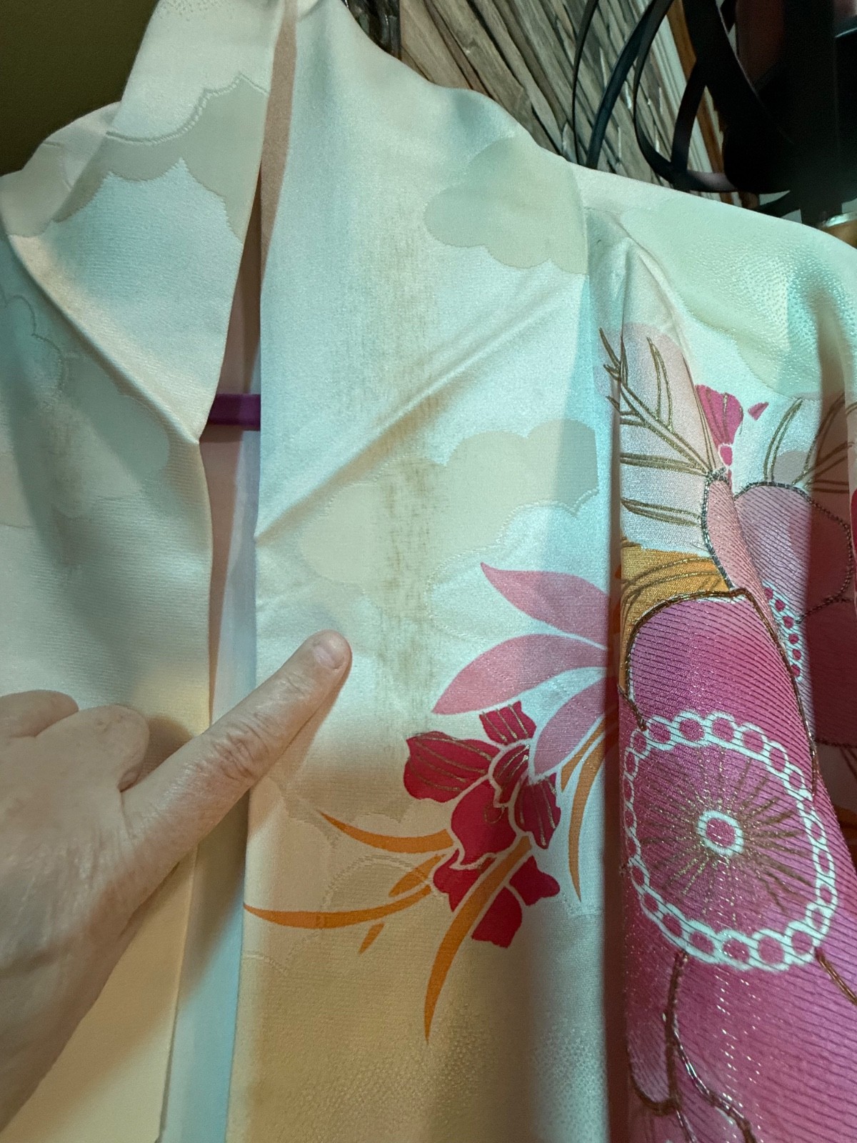 Vintage Handmade Womens Beige Embroidered Silk Floral Kimono Robe Pink & Yellow,