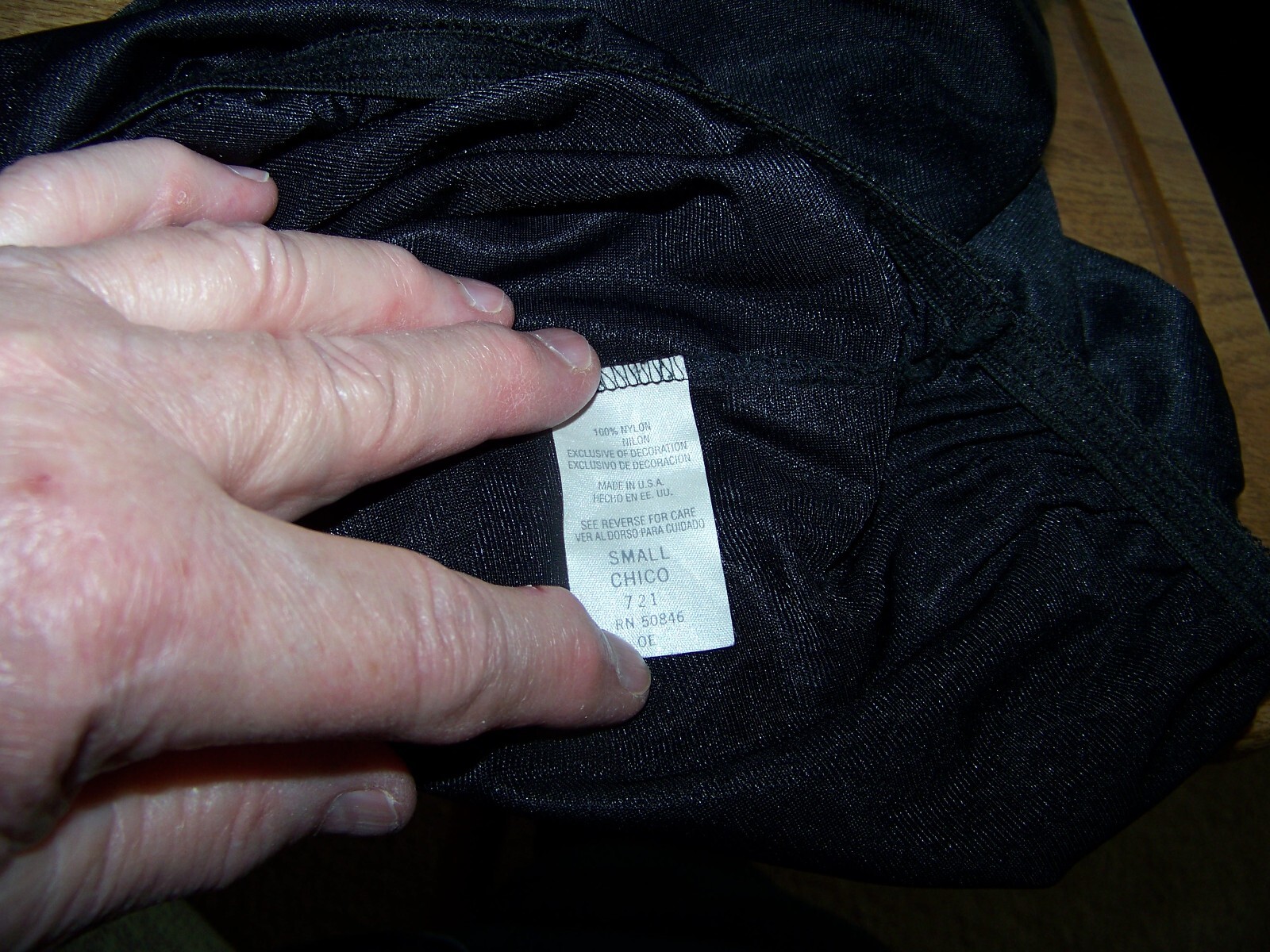 VTG BLACK HALF SLIP SZ SMALL 25″ MADE IN THE USA NYLON W/LACE #721 CLEAN NICE!