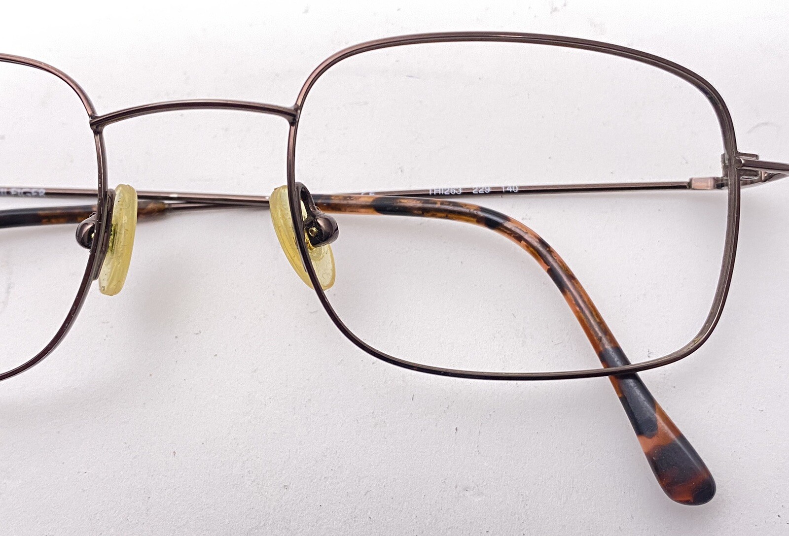VTG Tommy Hilfiger Eyeglass Frames Glasses – THI263 229 50 – 20 – 140
