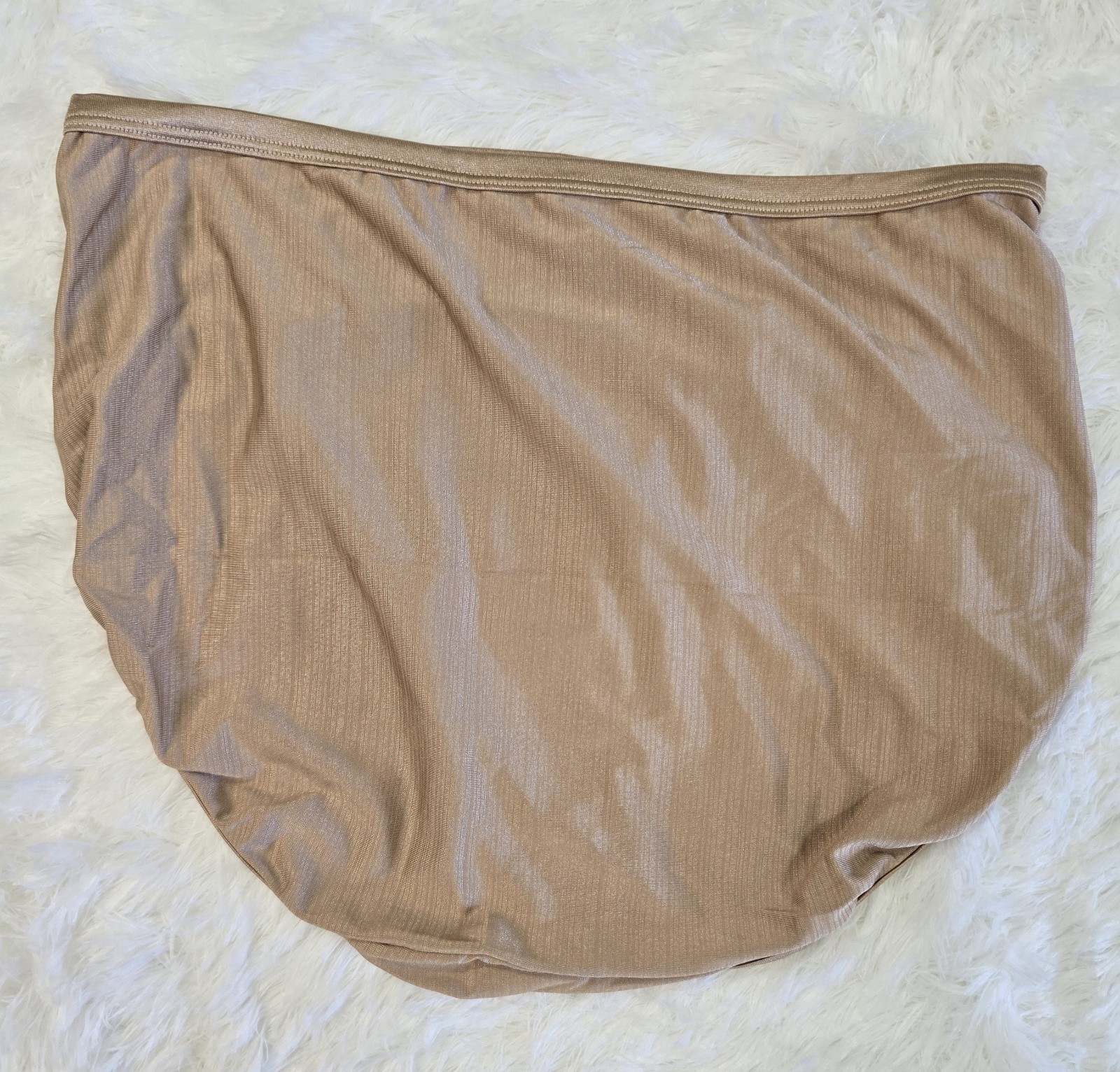 Vanity Fair 7/ L Light Golden Silky Smooth Illumination Hi Cut Panties #13112