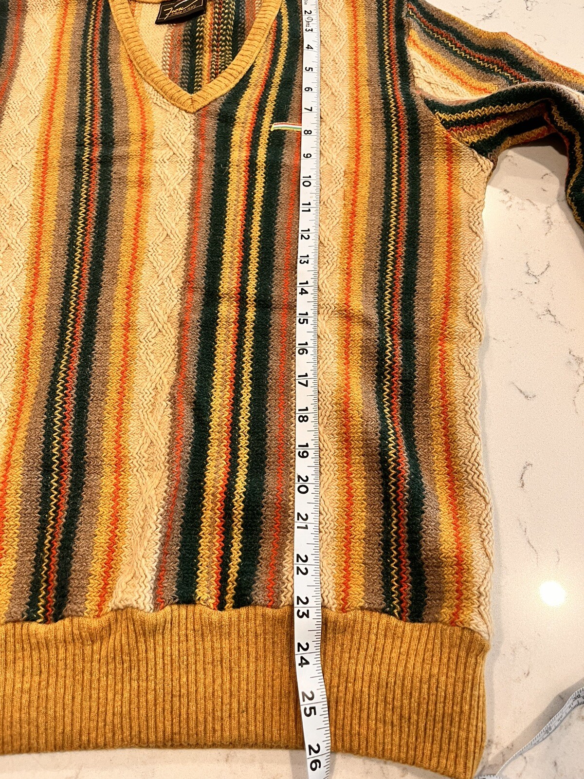 Vintage Italian Wool/Acrylic Sweater Pit To Pit Is 19 Inches